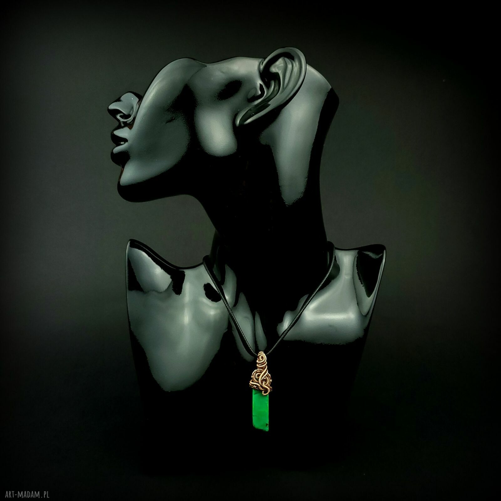 Wisiorek z jaspisem cesarskim w technice wire wrapping