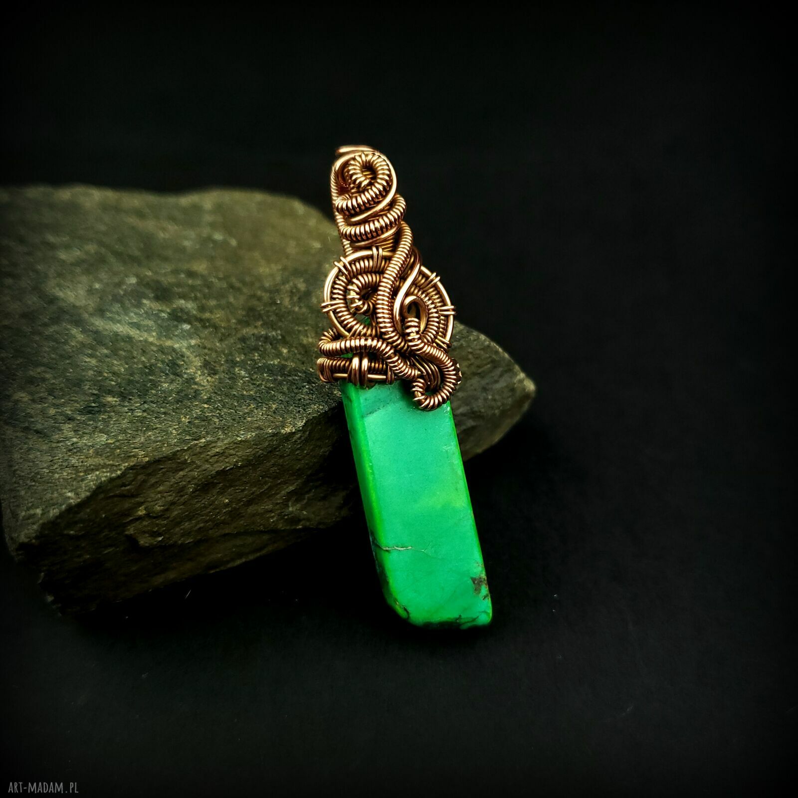 Wisiorek z jaspisem cesarskim w technice wire wrapping