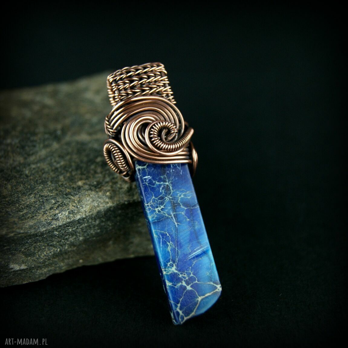 Jaspis lazurowe wybrzeże - wisiorek wire wrapping z oksydowaną miedzią