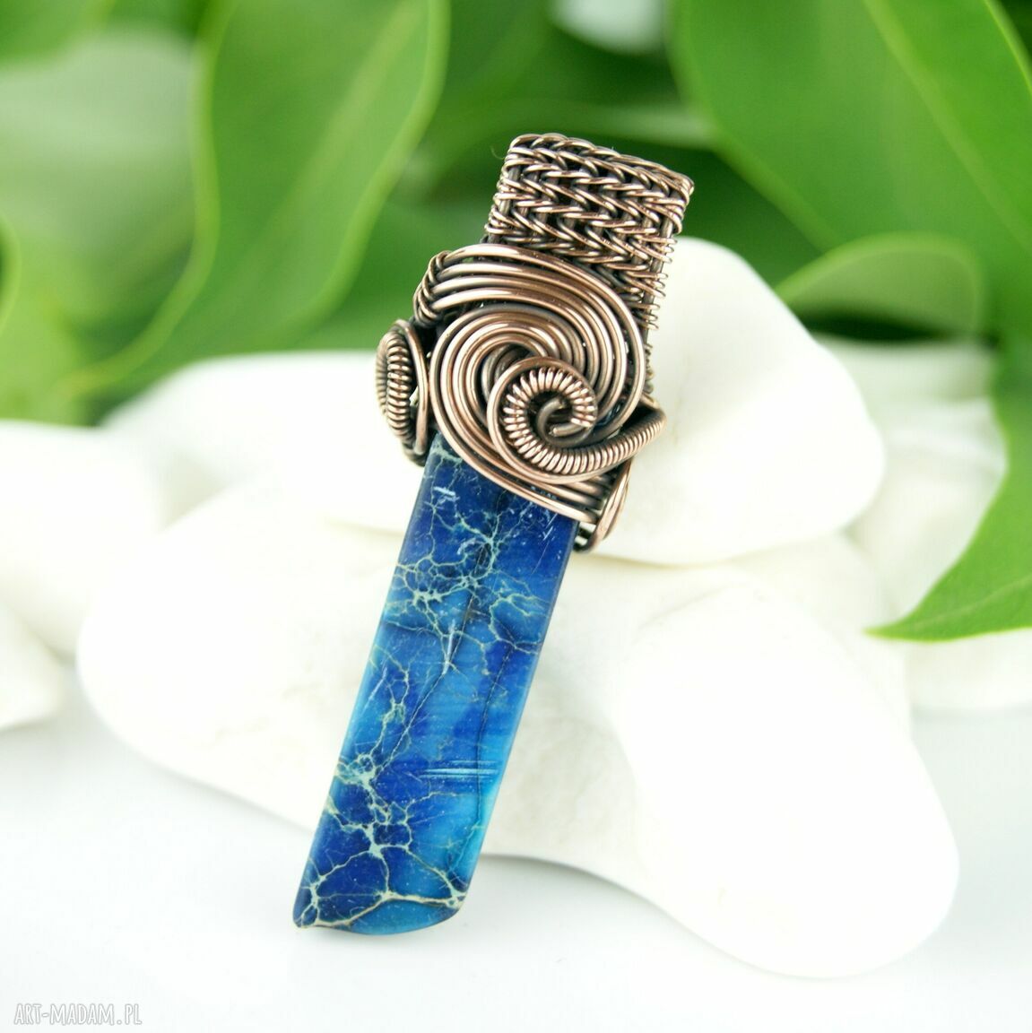 Jaspis lazurowe wybrzeże - wisiorek wire wrapping z oksydowaną miedzią