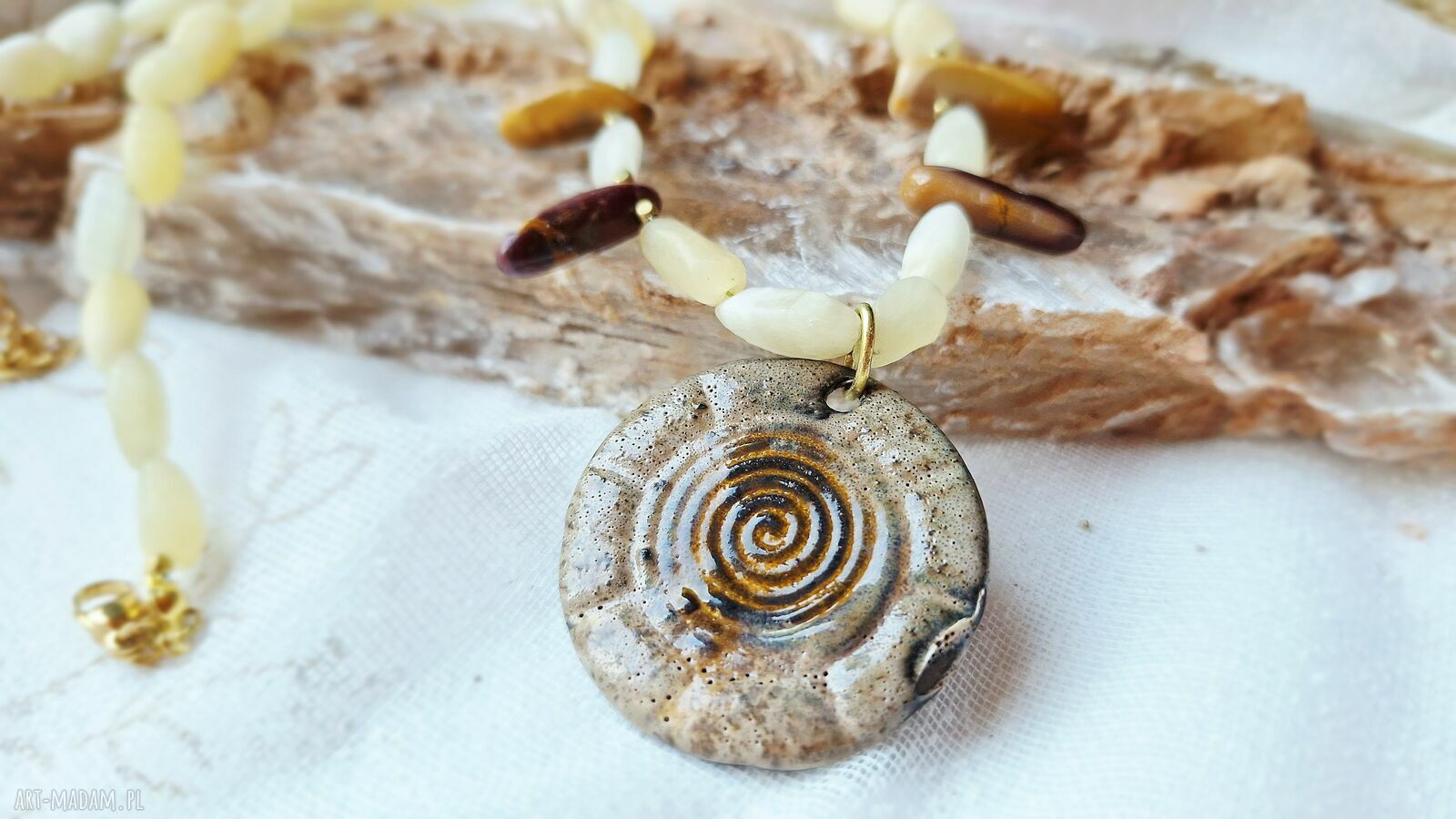 Naszyjnik ceramiczny ze spiralą kalcyt i jaspis