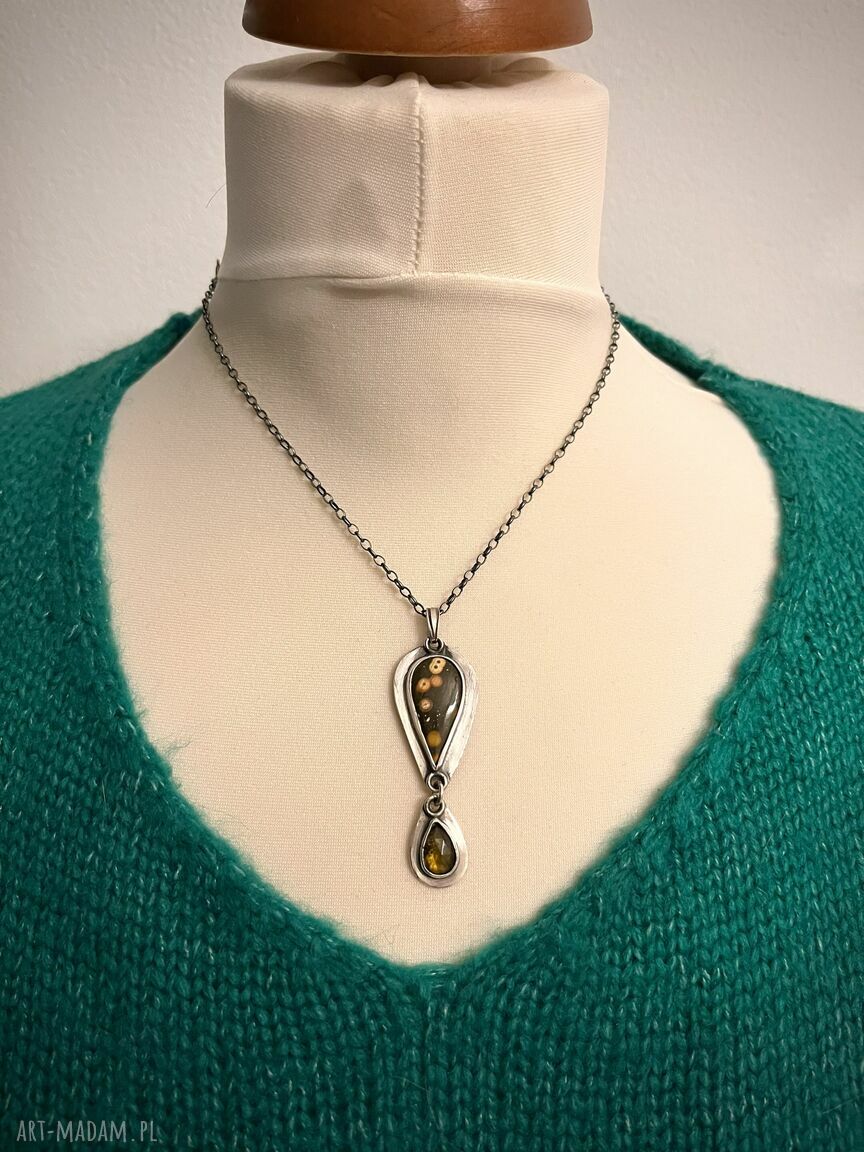 Jaspis, turmalin i rzeka zdarzeń - srebrny wisiorek handmade
