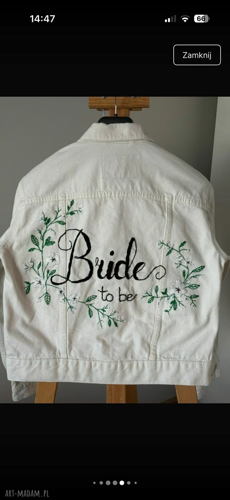 Biała kurtka jeansowa Bride to Be z ręcznym haftem kwiatowym
