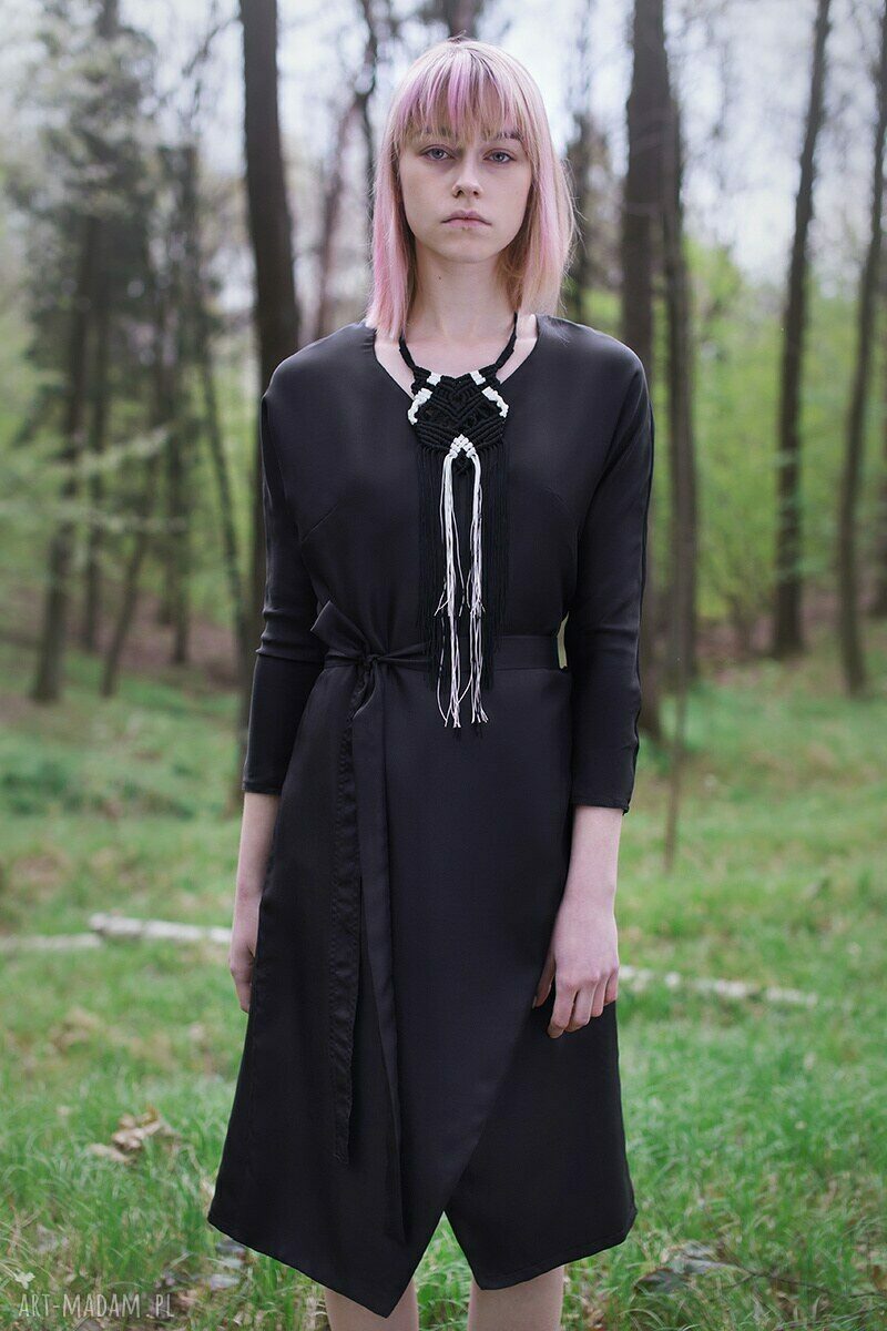 Jedwabna czarna sukienka kimono kopertowa z naturalnego jedwabiu