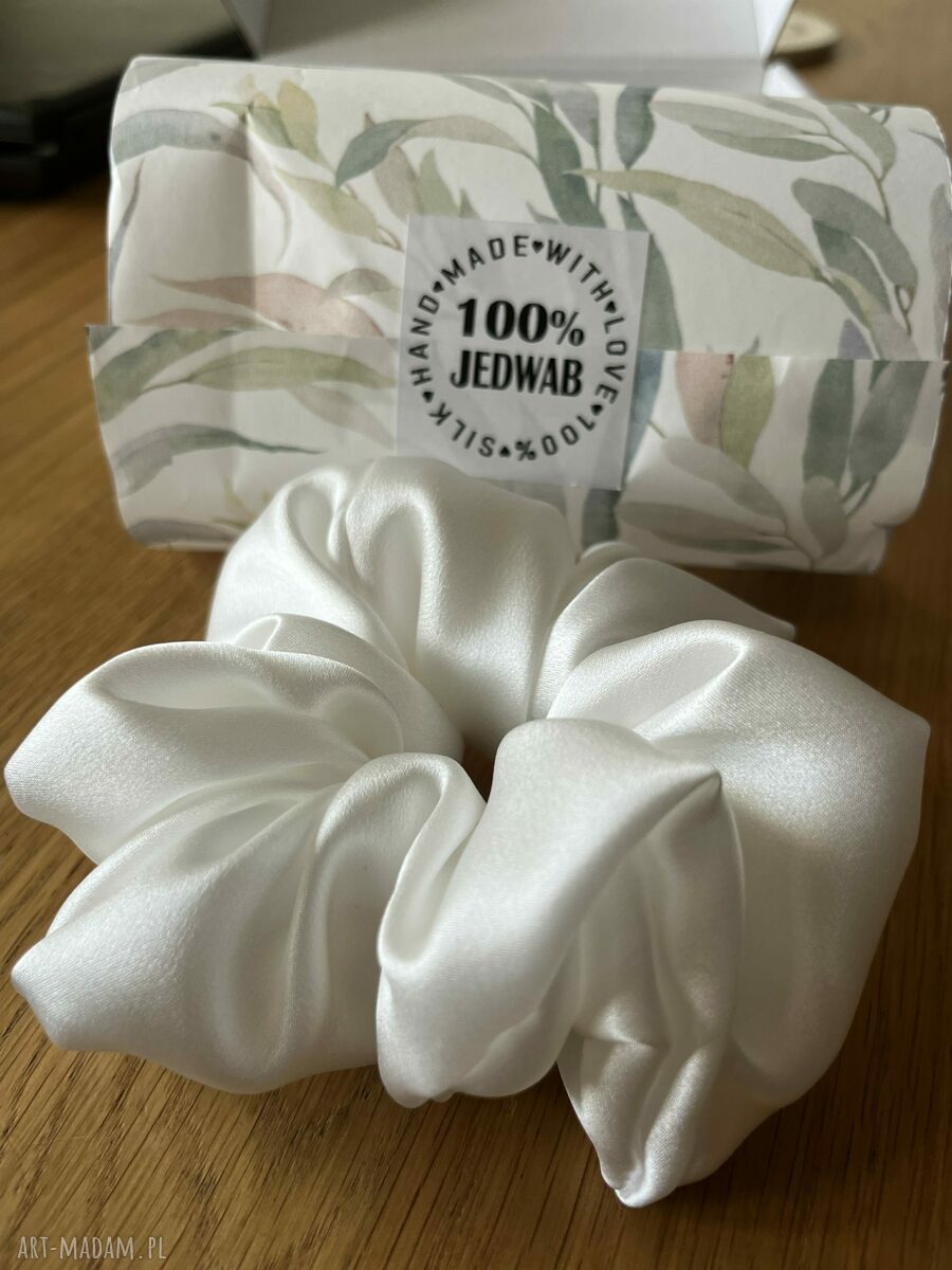 Biała jedwabna gumka do włosów z 100% naturalnego jedwabiu - handmade
