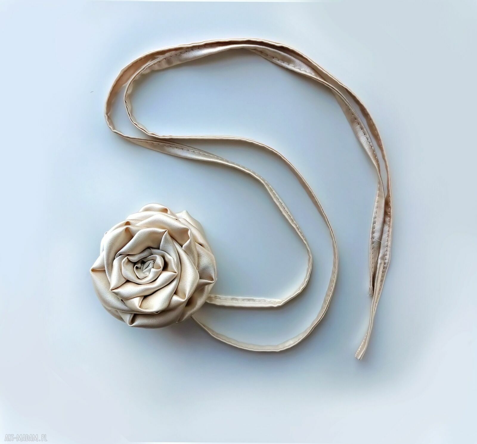 Jedwabny choker z różą, szampański
