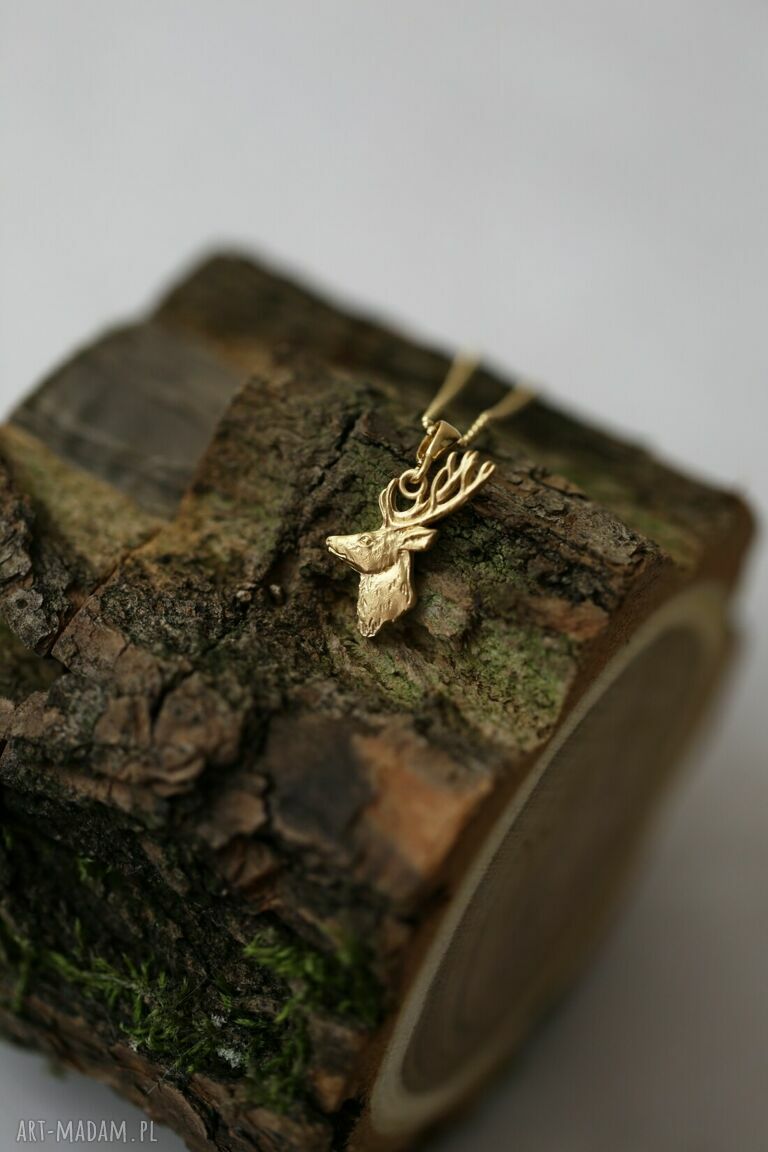 Jeleń mini amulet ze złoconego srebra 925 - wisiorek z regulacją
