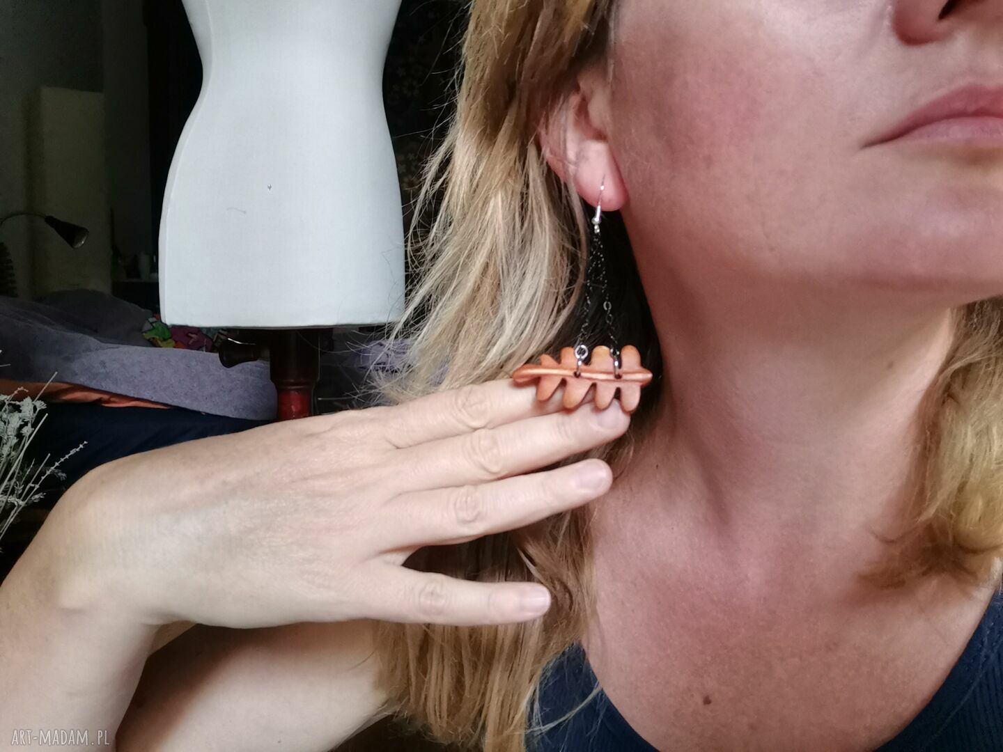 Drewniane kolczyki boho "Jeśli jesteś pięciopalczakiem, możesz być jej chłopakiem" - beżowe folk & etno