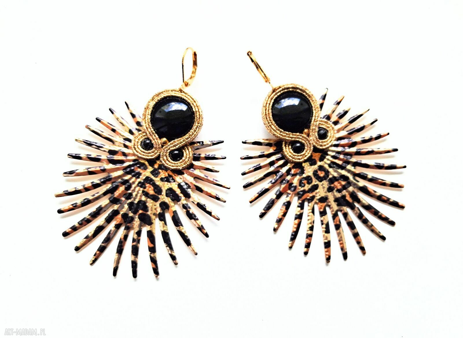 Jeżozwierz - haftowane kolczyki sutaszowe Bajobongo ręcznie robione