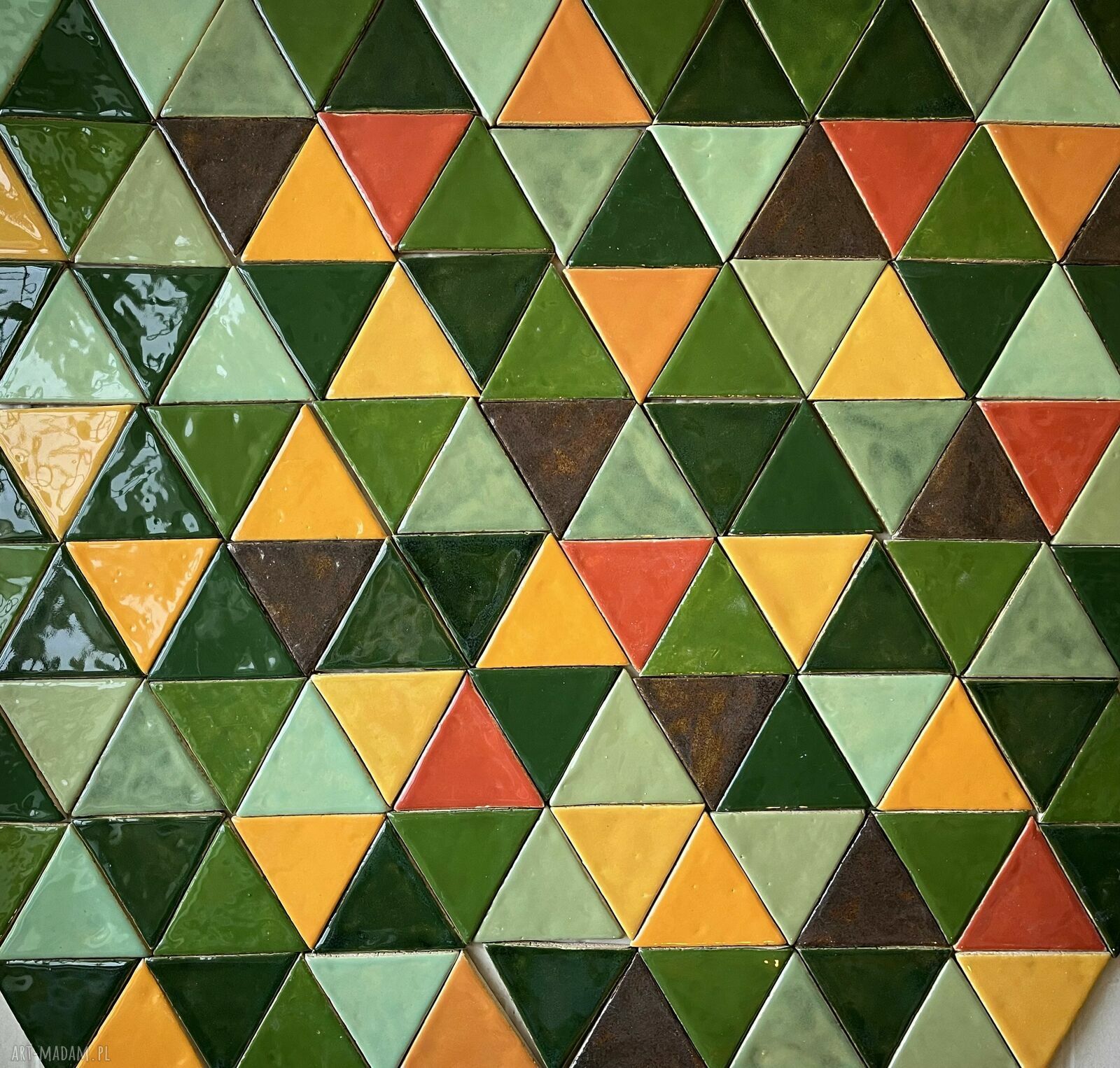 Kafle „Retro” - kolorowe trójkątne kafelki ceramiczne ręcznie robione