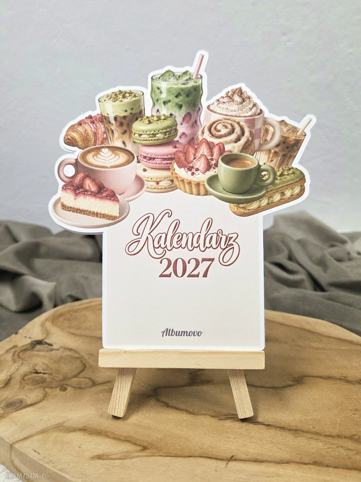 Kalendarz biurkowy 2027 z motywem kawy i słodkości