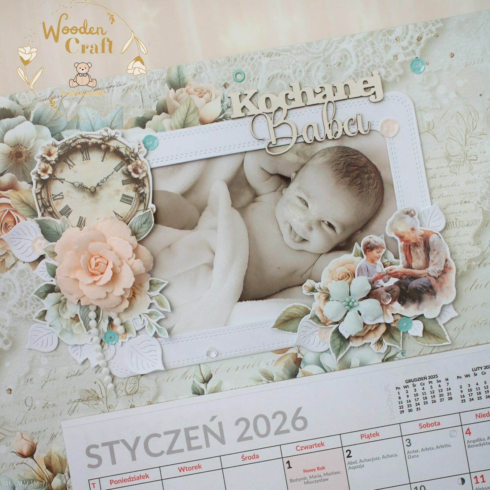 Kalendarz ścienny ze zdjęciem na Dzień Babci - gotowy prezent 30x30