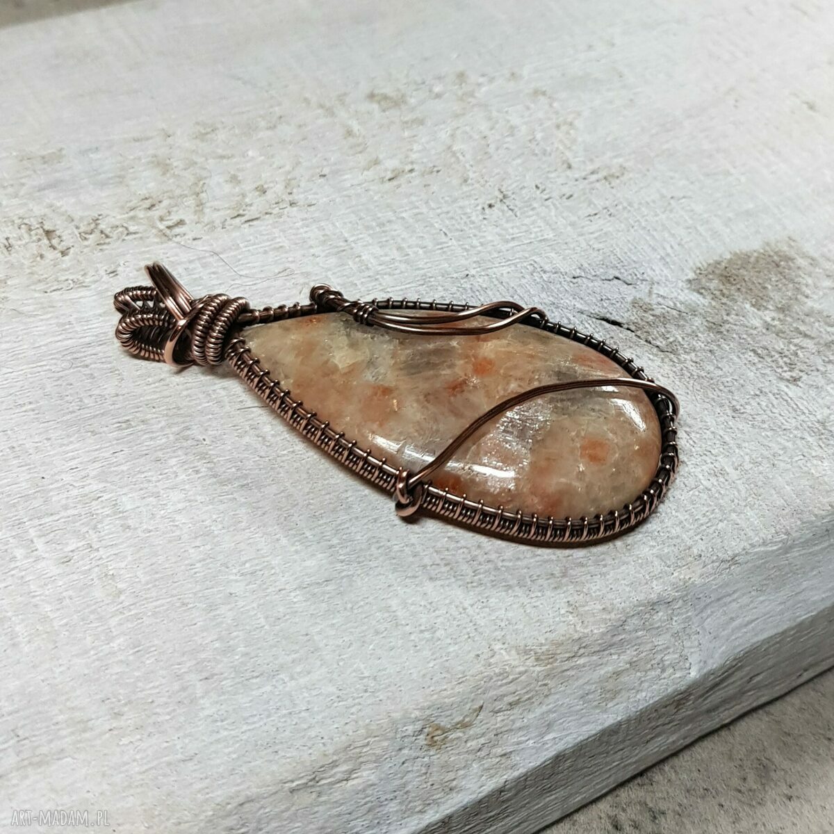 Kamień Słoneczny M248 - wisiorek wire wrapping z miedzi