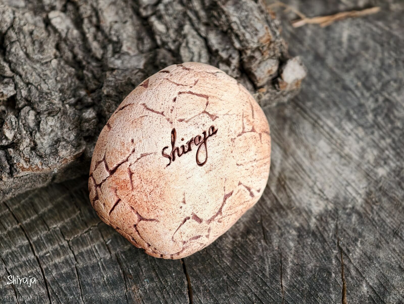 Kamień spokoju z ceramiki - worry stone Noc