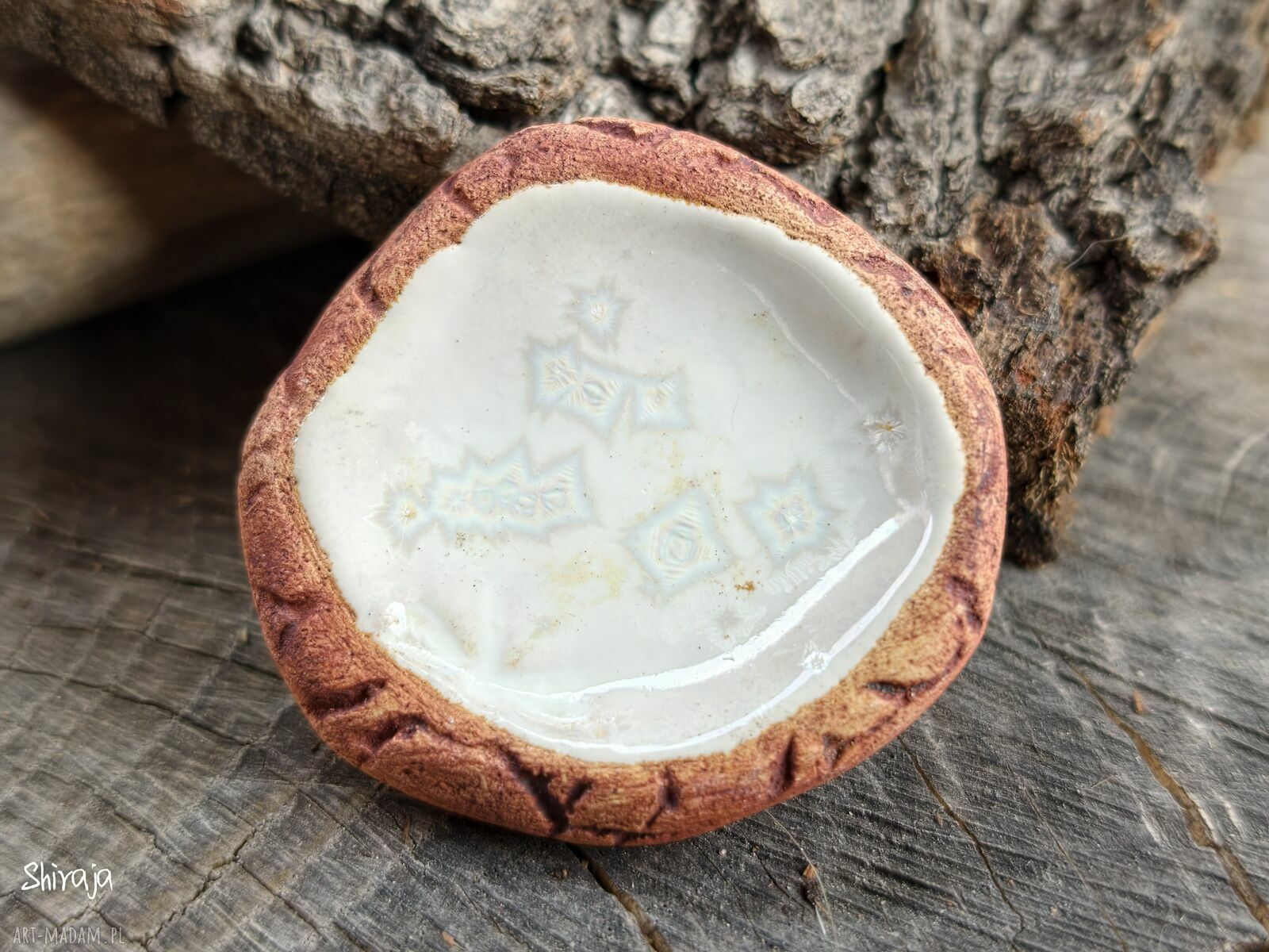Ceramiczny kamień spokoju Mgła - ręcznie robiony amulet