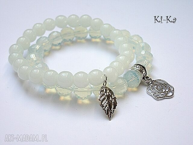 DUO WHITE AND LIGHT BLUE Handmade