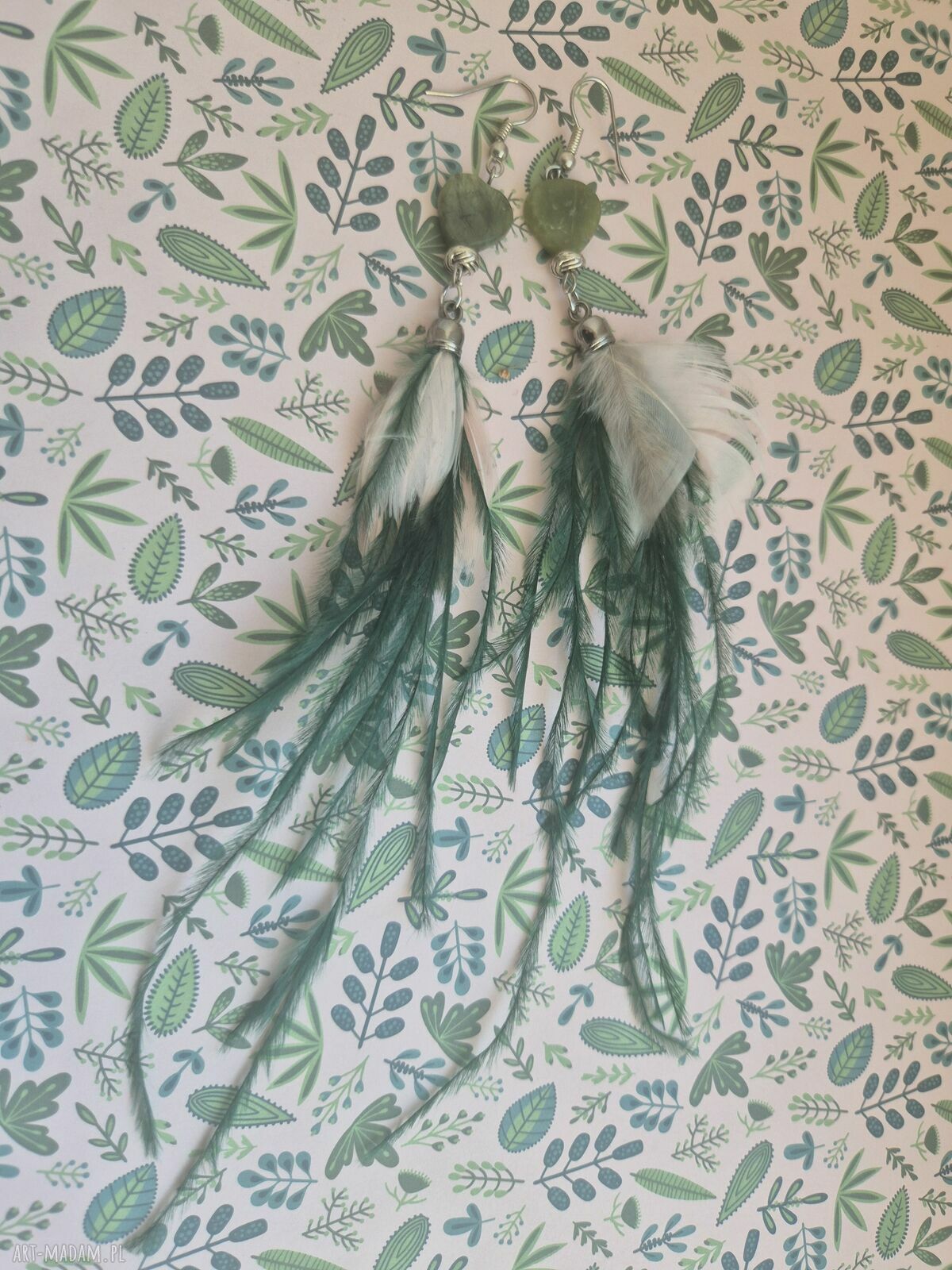 Lekkie kolczyki boho Ruda Klara z piórami i kamieniami