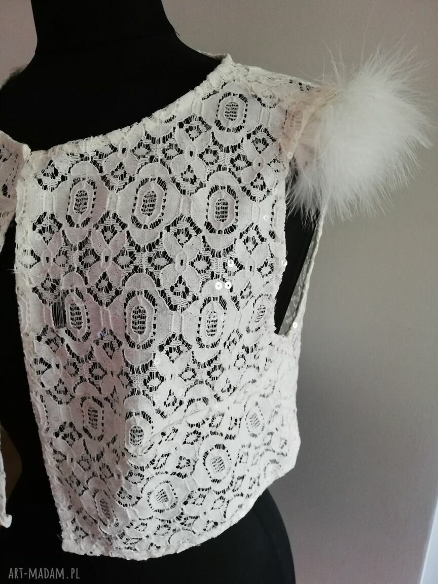 Kamizelka boho ecru z koronki i piórkami - narzutka ślubna S/M