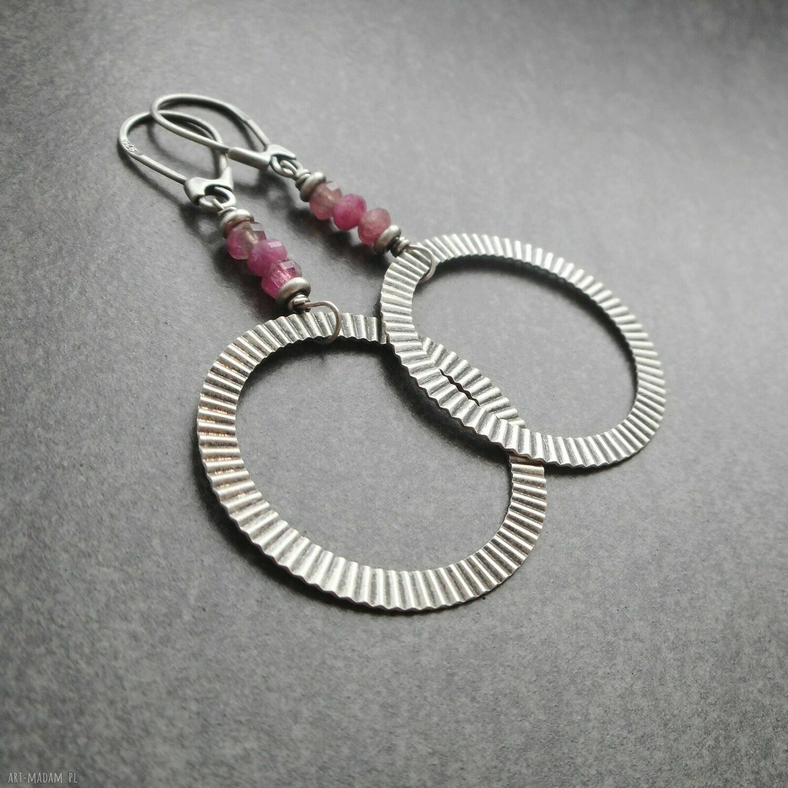 Ręcznie robione kolczyki handmade dla kobiet