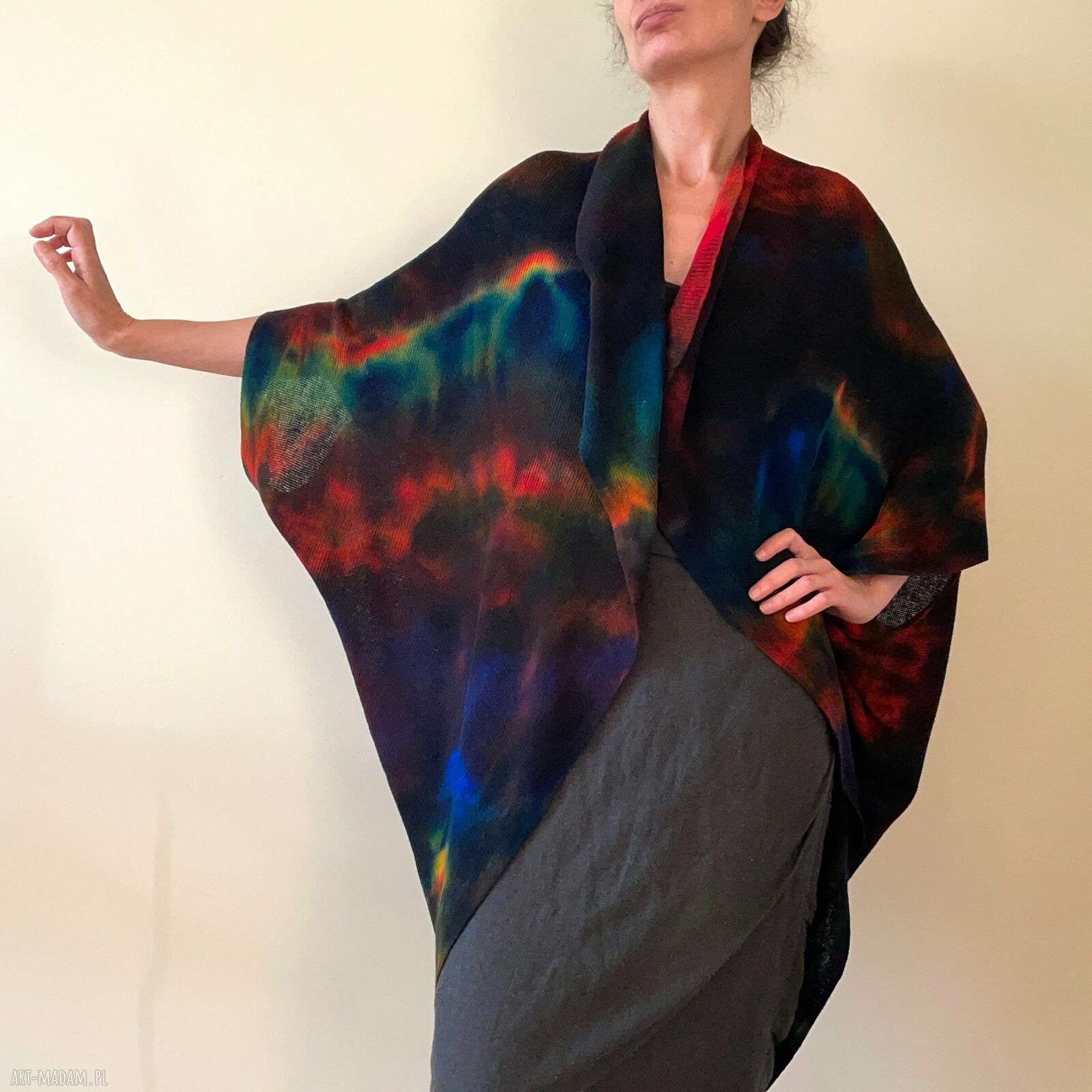 Kardigan "Kokon" z wełny merino - ciemny z kolorowymi akcentami (oversize)