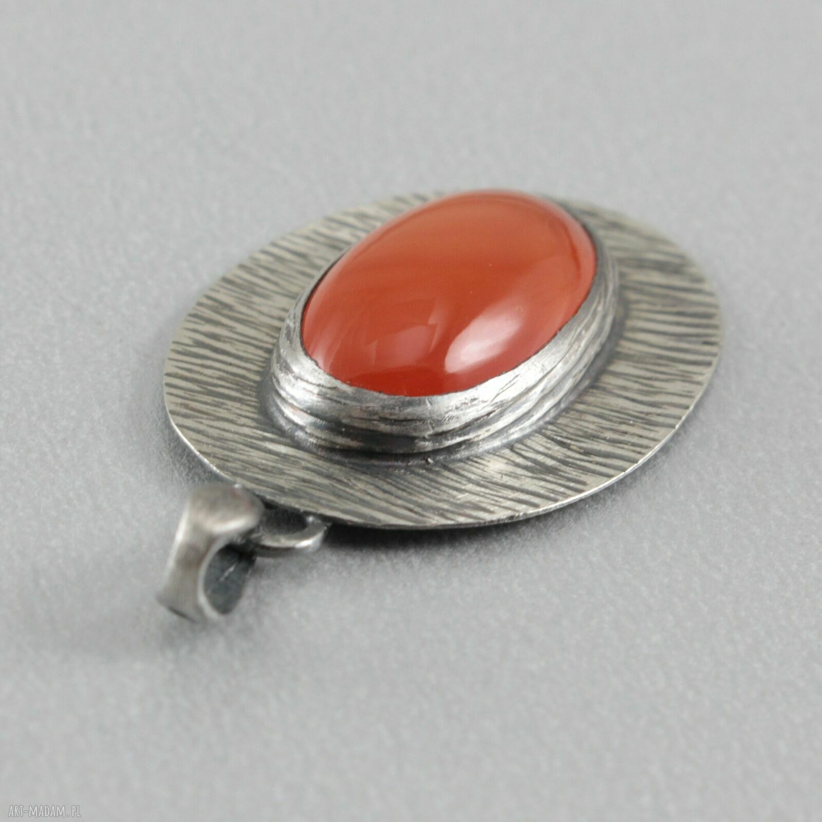 Karneol w oksydowanym srebrze 925 - wisiorek 1946a