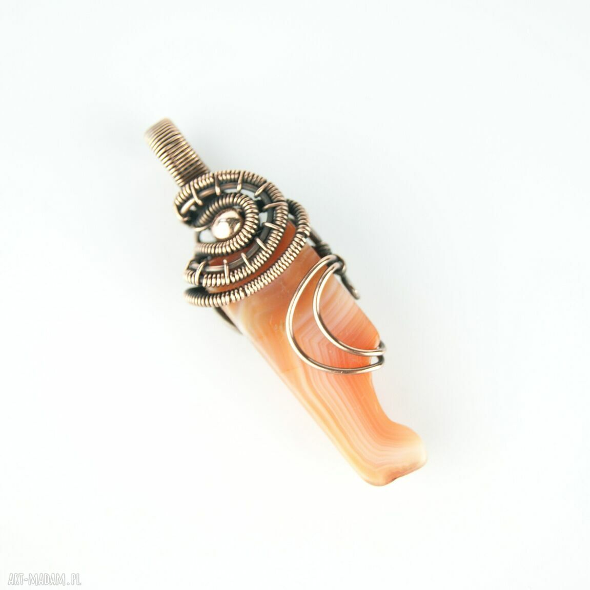 Ręcznie robiony wisiorek karneol wire wrapping z oksydowanej miedzi
