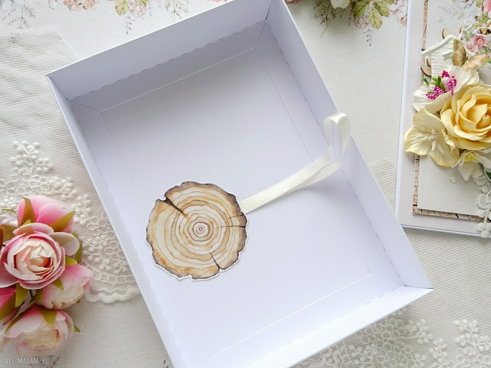 scrapbooking kartki: Kartka Celebruj chwile, w ozdobnym pudełku hand made