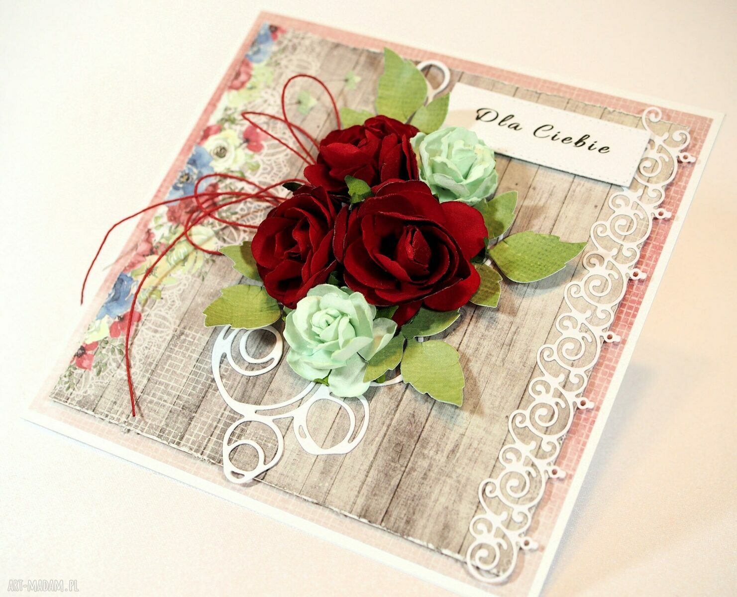 Ręcznie robiona kartka scrapbooking Czerwone Róże 3D w pudełku