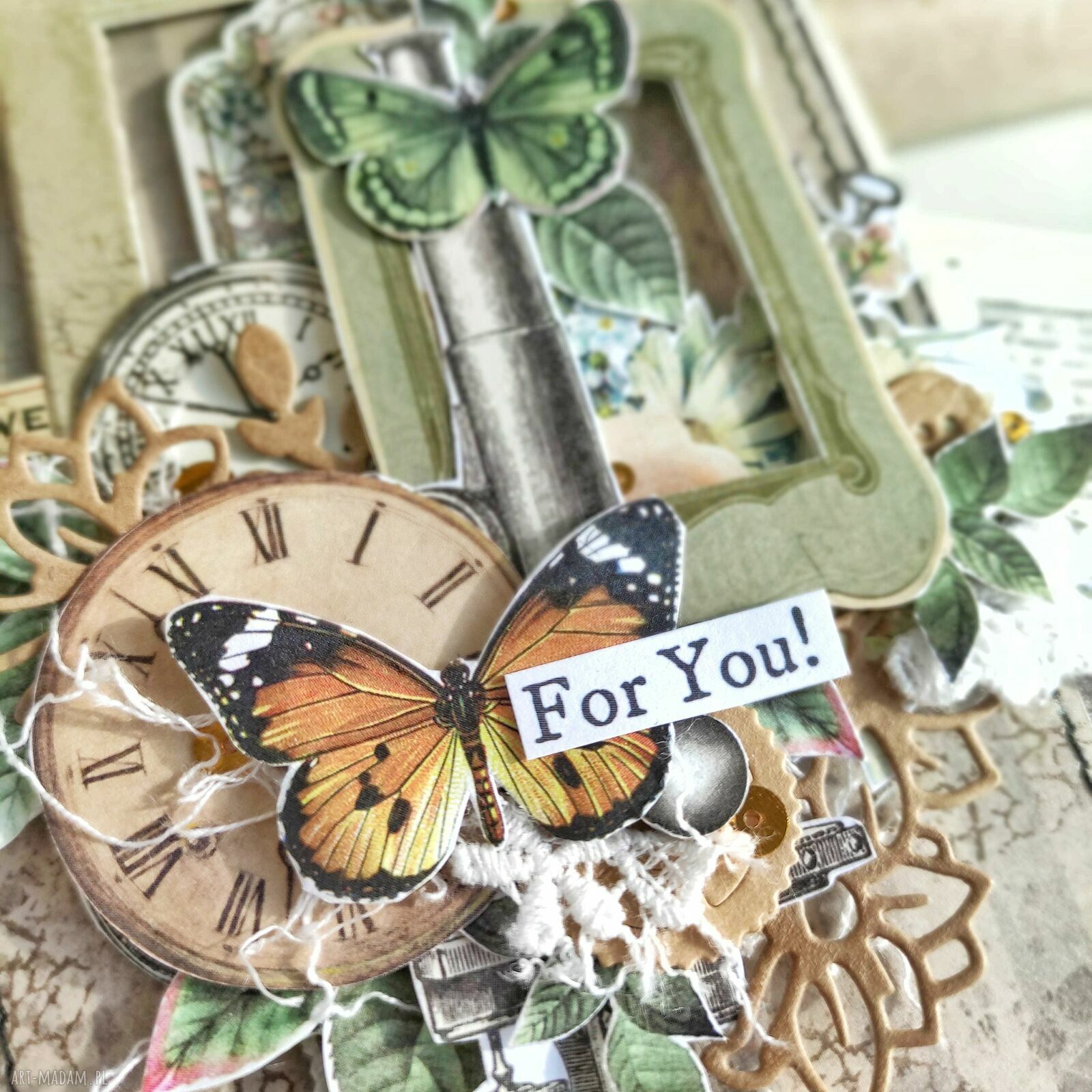 Kartka urodzinowa „For You!” - ręcznie robiona z koronką i kwiatkami (10x18,5 cm)