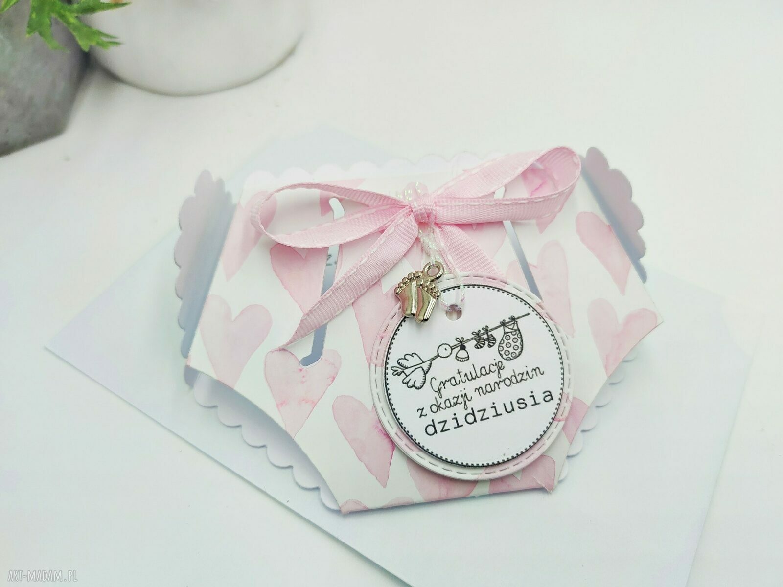Kartka gratulacyjna na narodziny Mini Pampers - rękodzieło scrapbooking z kopertą