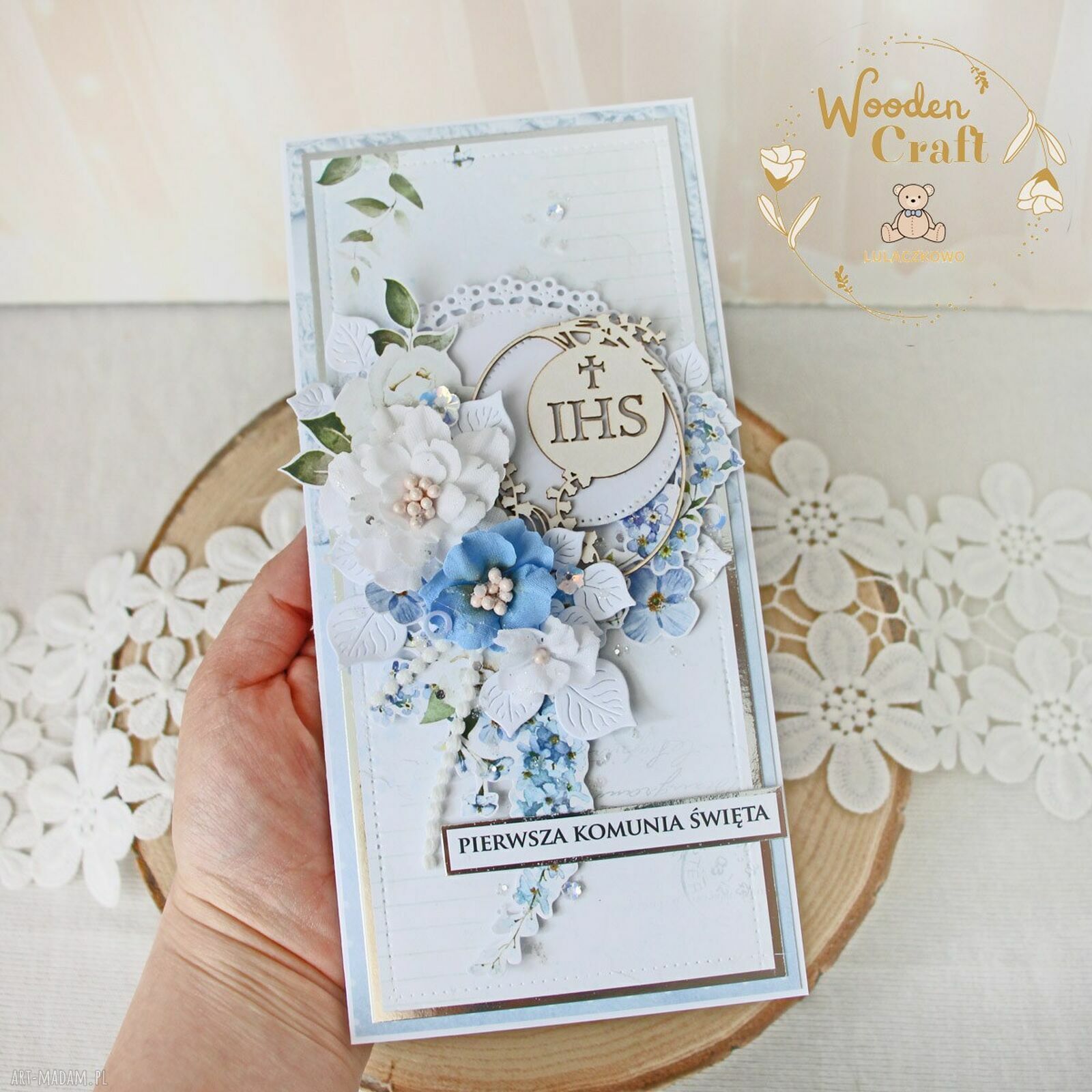 Komunijna kartka „Lovely Day in Blue” w pudełeczku z okienkiem - dziewczynka