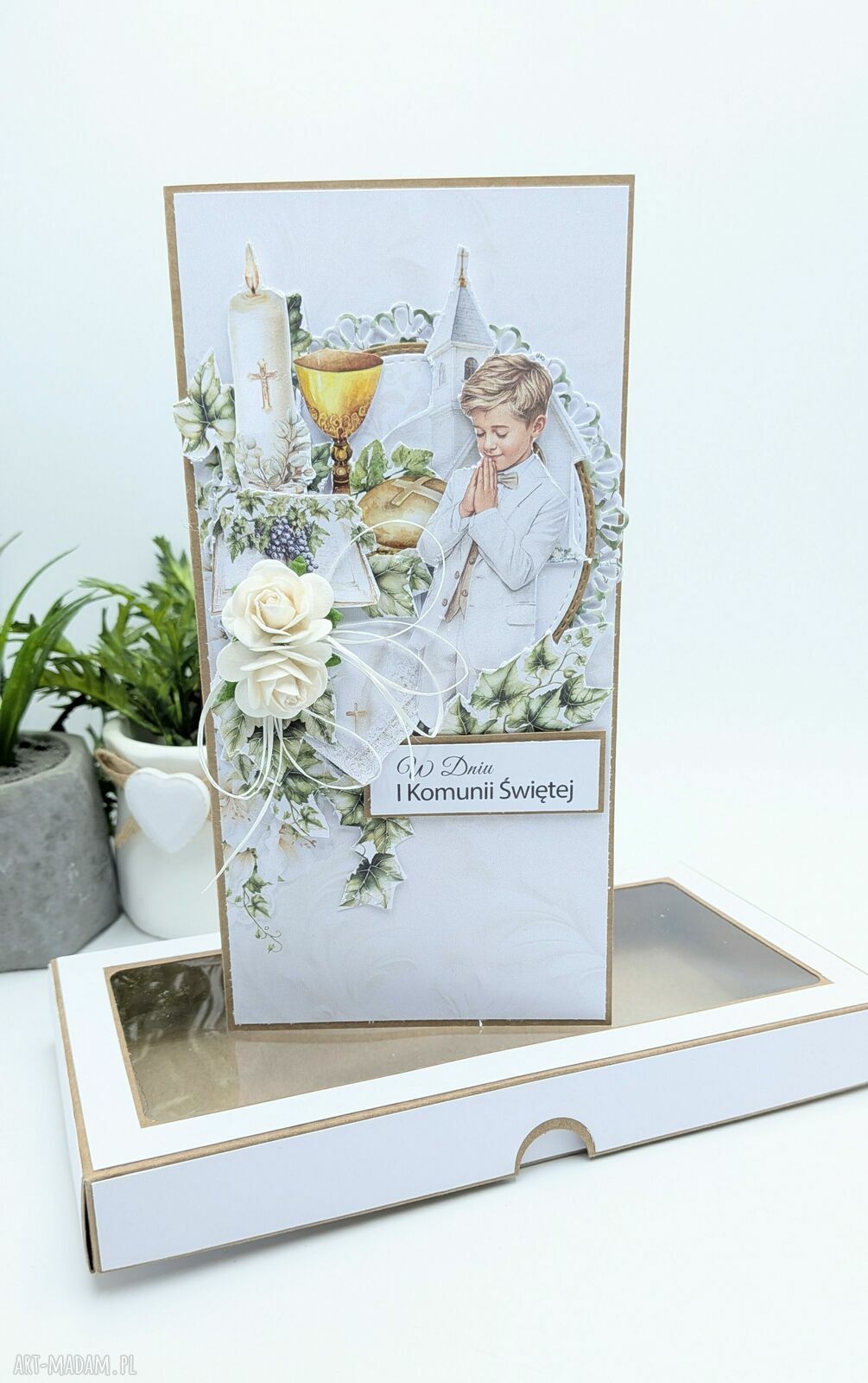 Kartka komunijna ręcznie robiona - z pudełkiem dla chłopca scrapbooking 3D