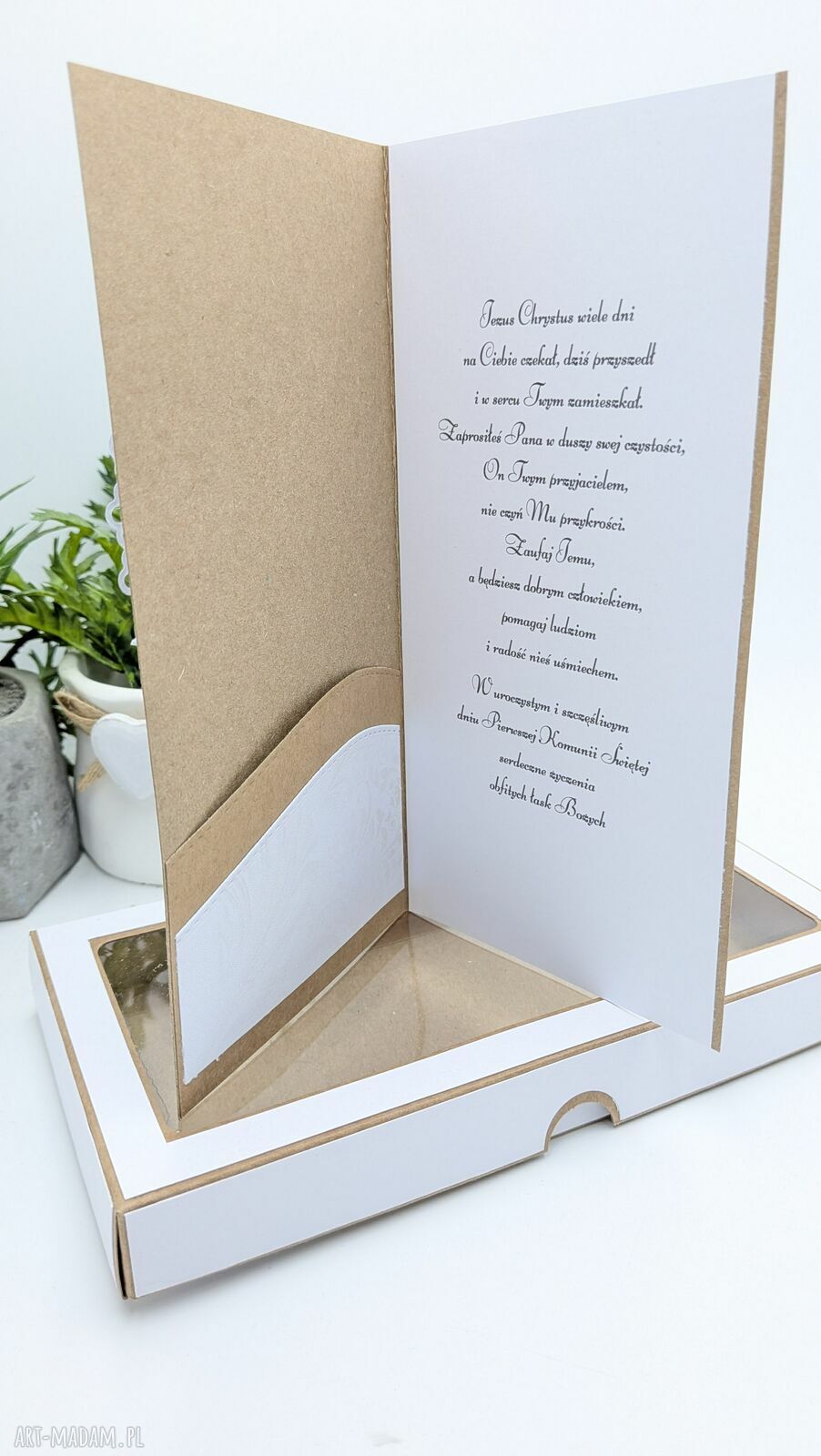Kartka komunijna ręcznie robiona - z pudełkiem dla chłopca (scrapbooking 3D)