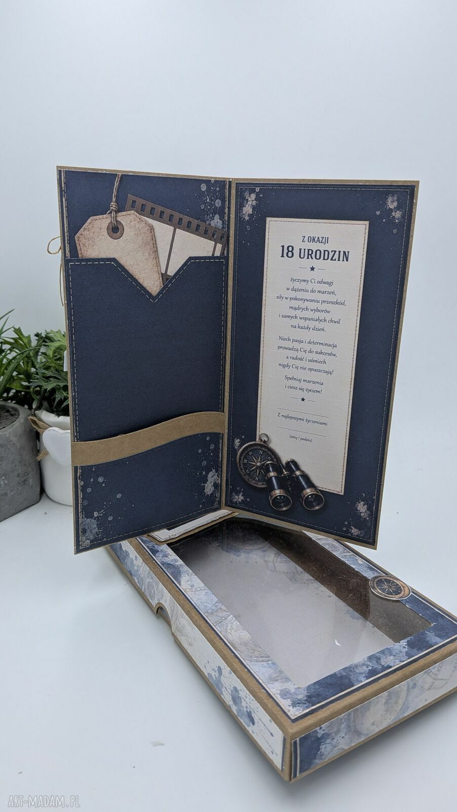 Kartka na 18 urodziny w pudełku z okienkiem - DL handmade