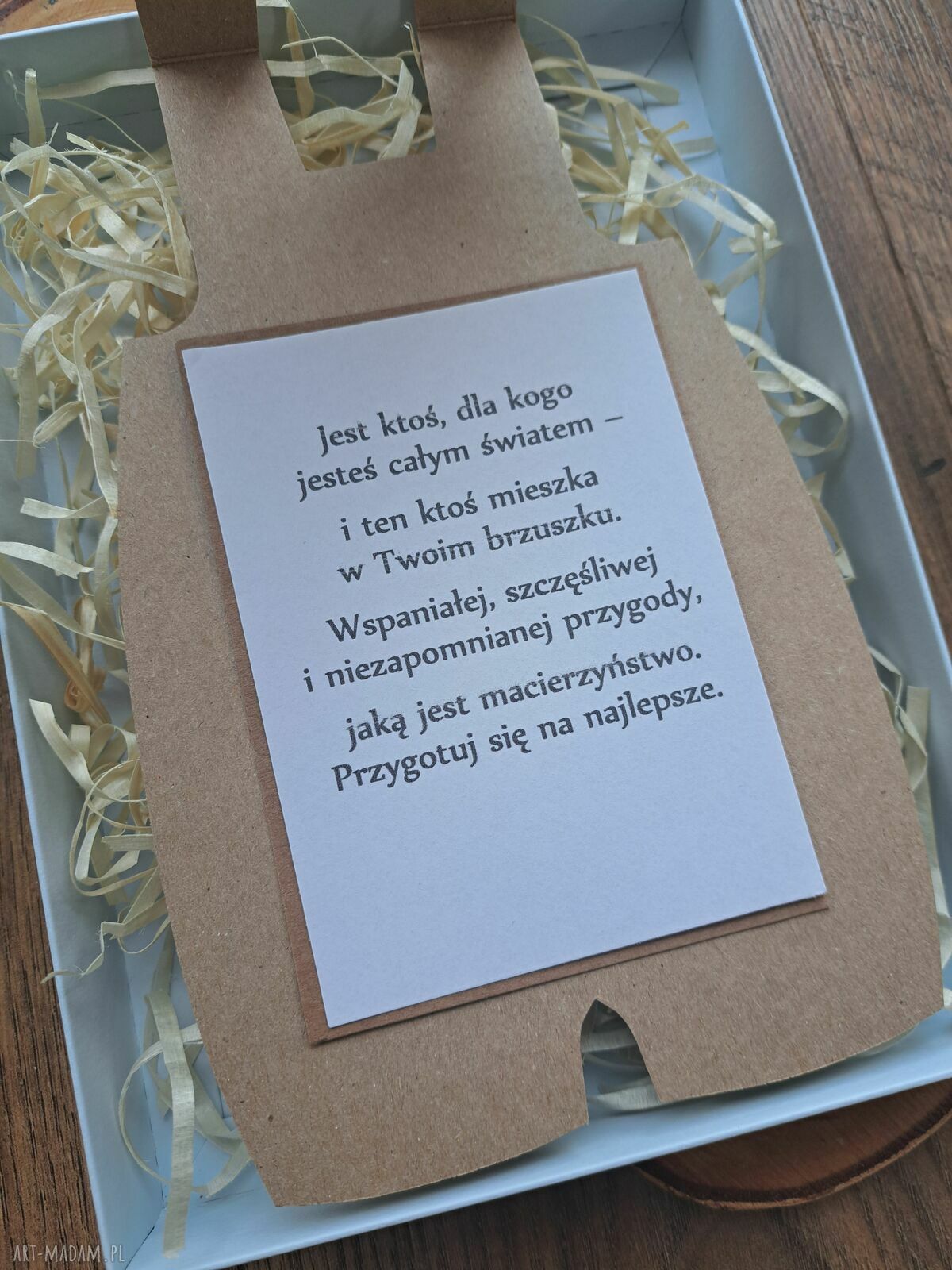 Wyjątkowa kartka na baby shower chłopca w pudełku dla przyszłej mamy