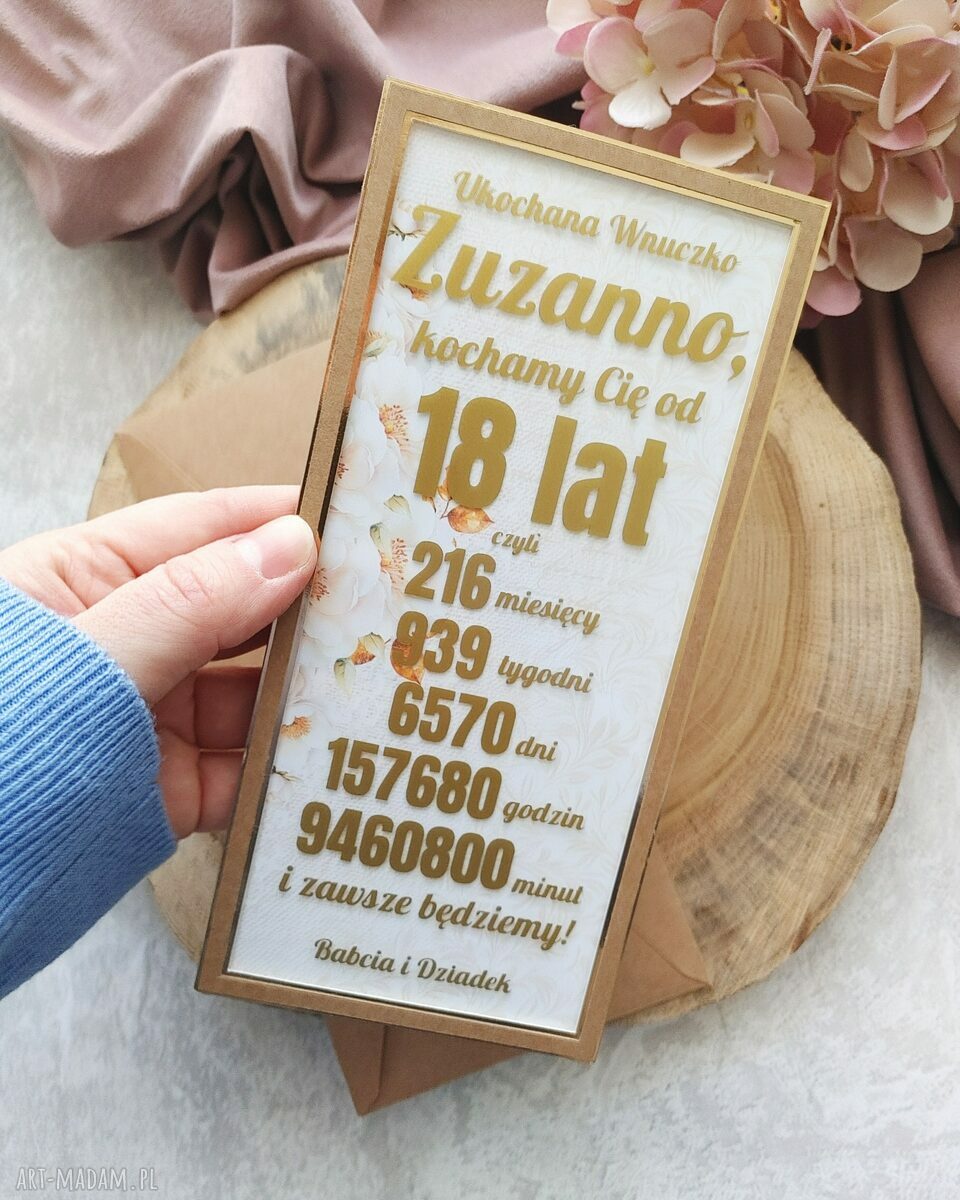 Kartka na osiemnastkę 18 z personalizowanym napisem w złotej folii