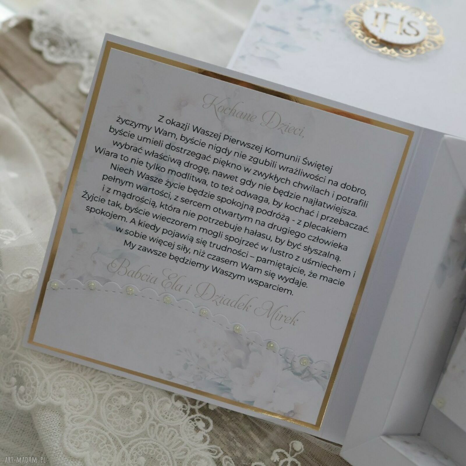Kartka na Pierwszą Komunię Świętą w formie księgi 3D - personalizowana pamiątka