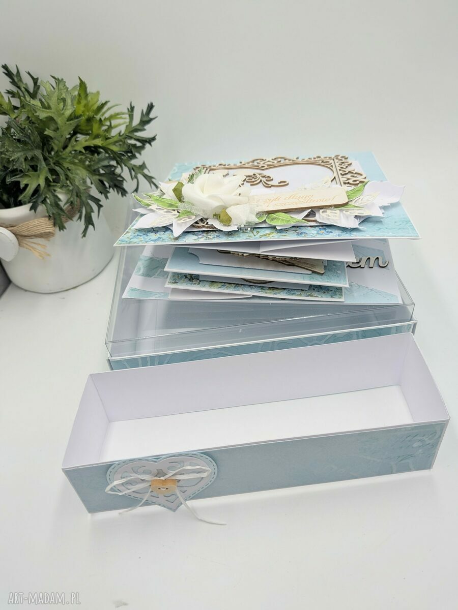 Ręcznie robiona kartka ślubna pop-up 15x15 cm w pudełku