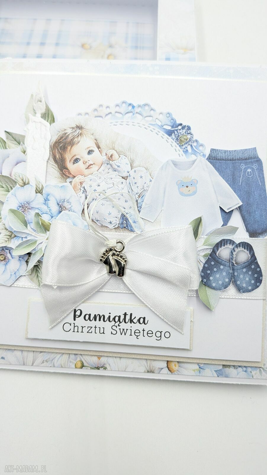 Ręcznie robiona kartka na Chrzest Święty w pudełku dla chłopca (14x14) - scrapbooking 3D