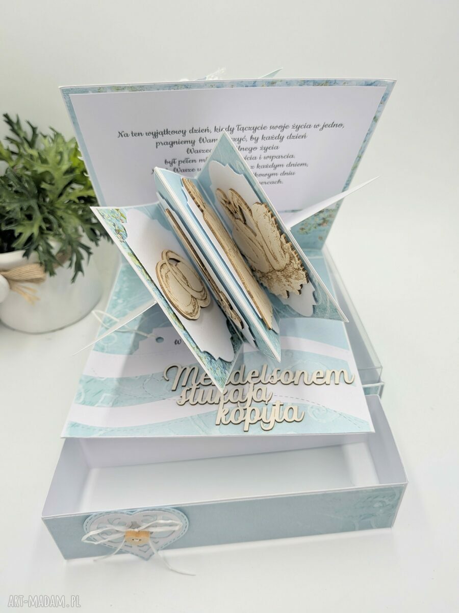 Ręcznie robiona kartka ślubna pop-up 15x15 cm w pudełku
