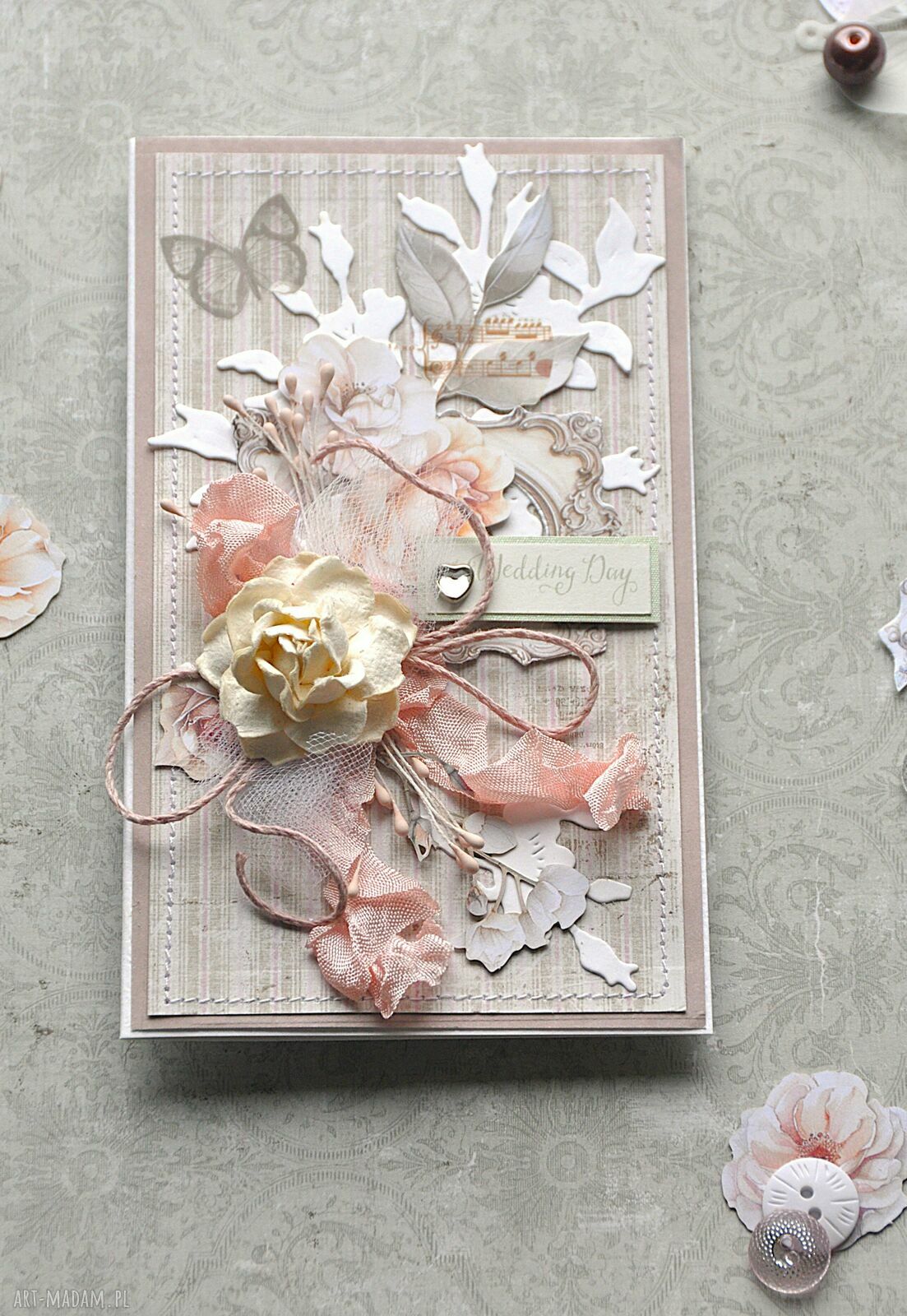 Kartka ślubna scrapbooking w pastelach dla nowożeńców