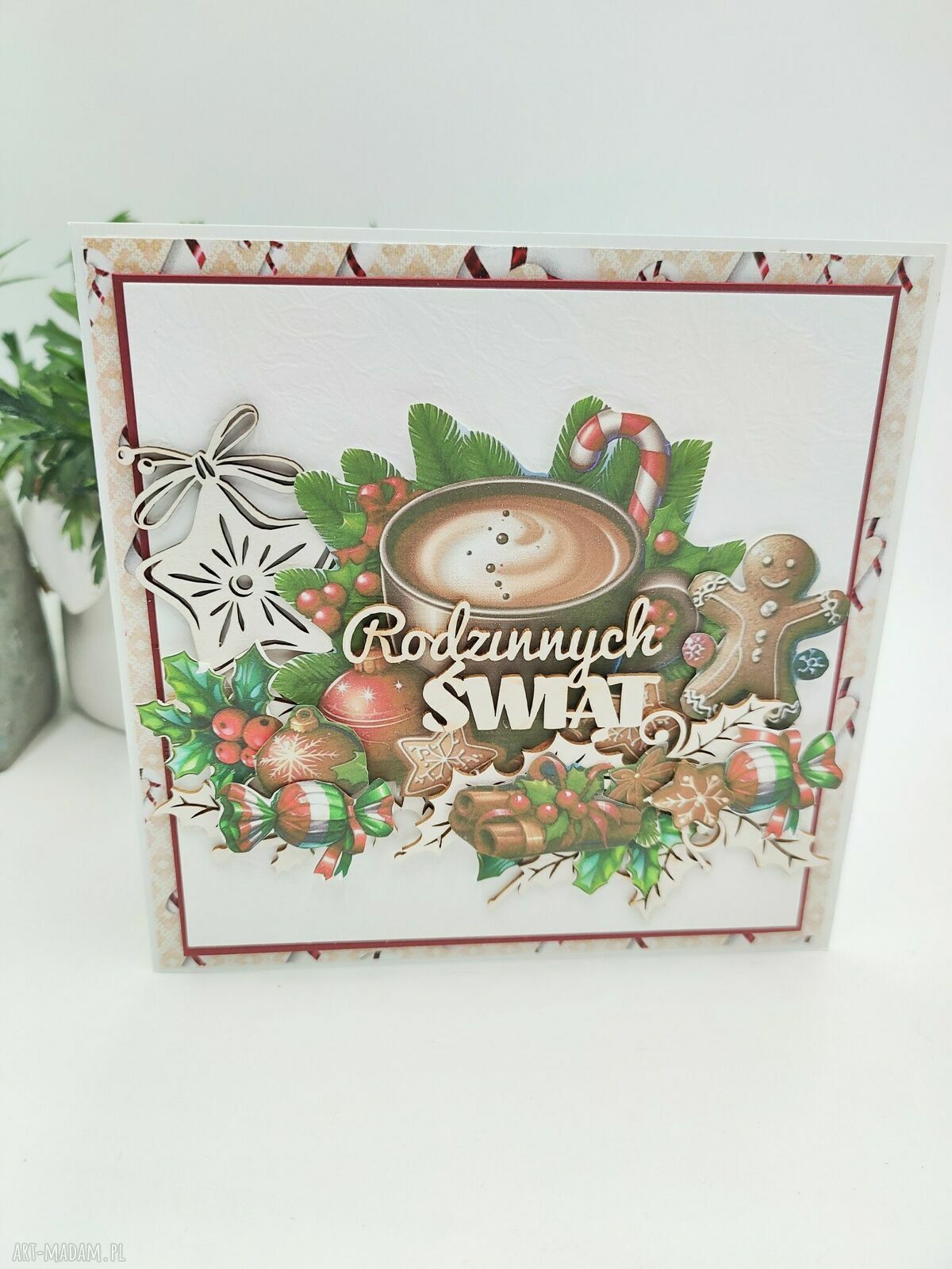 Kartka świąteczna „Rodzinnych Świąt” z zimową kompozycją - handmade