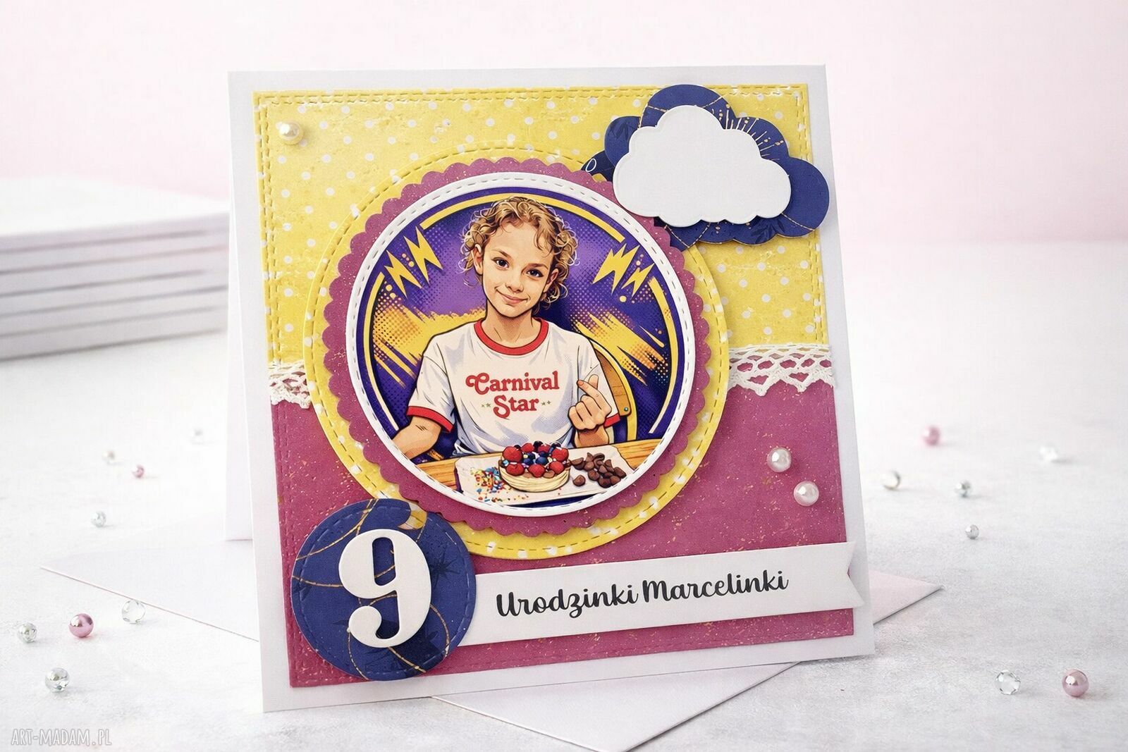 Ręcznie robiona kartka urodzinowa dla dziewczynki w stylu scrapbooking 15x15