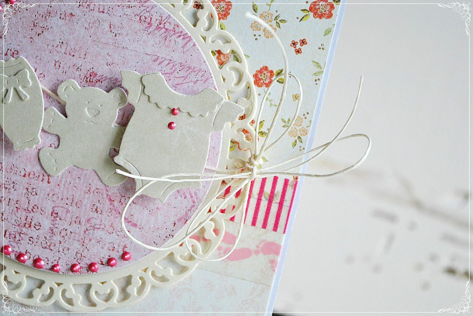 Różowa kartka urodzinowa i gratulacyjna - handmade scrapbooking