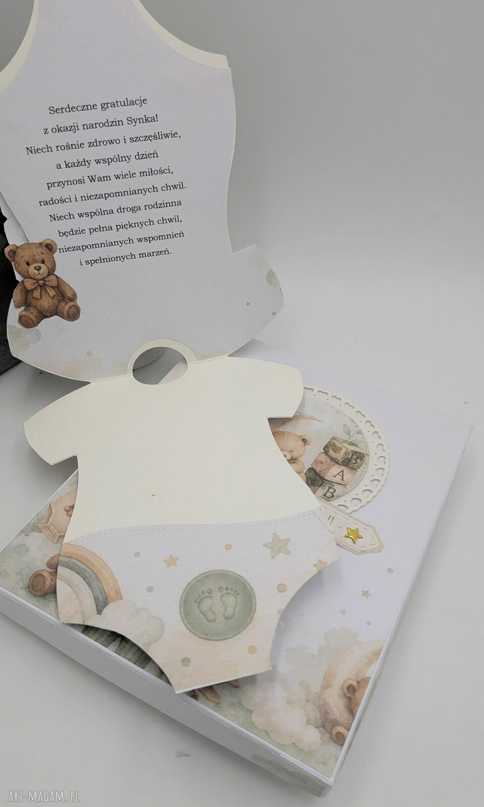 Kartka na narodziny chłopca w pudełku - Witaj Maluszku (body 3D)