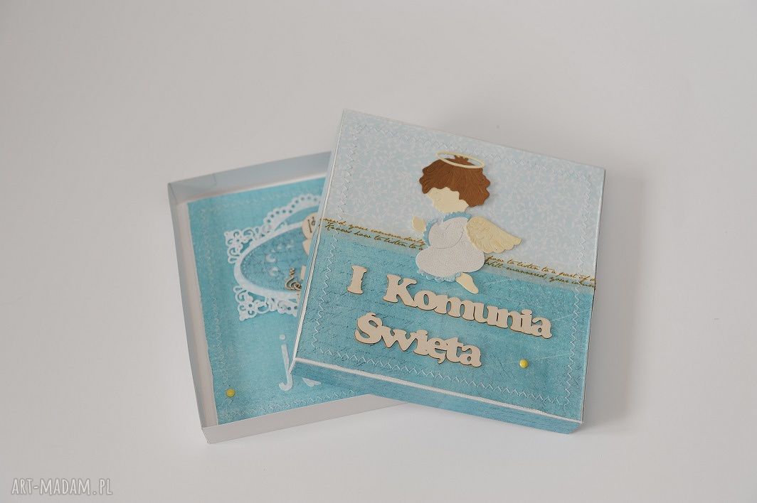 Kartka w pudełku na Komunię - personalizowana pamiątka scrapbooking