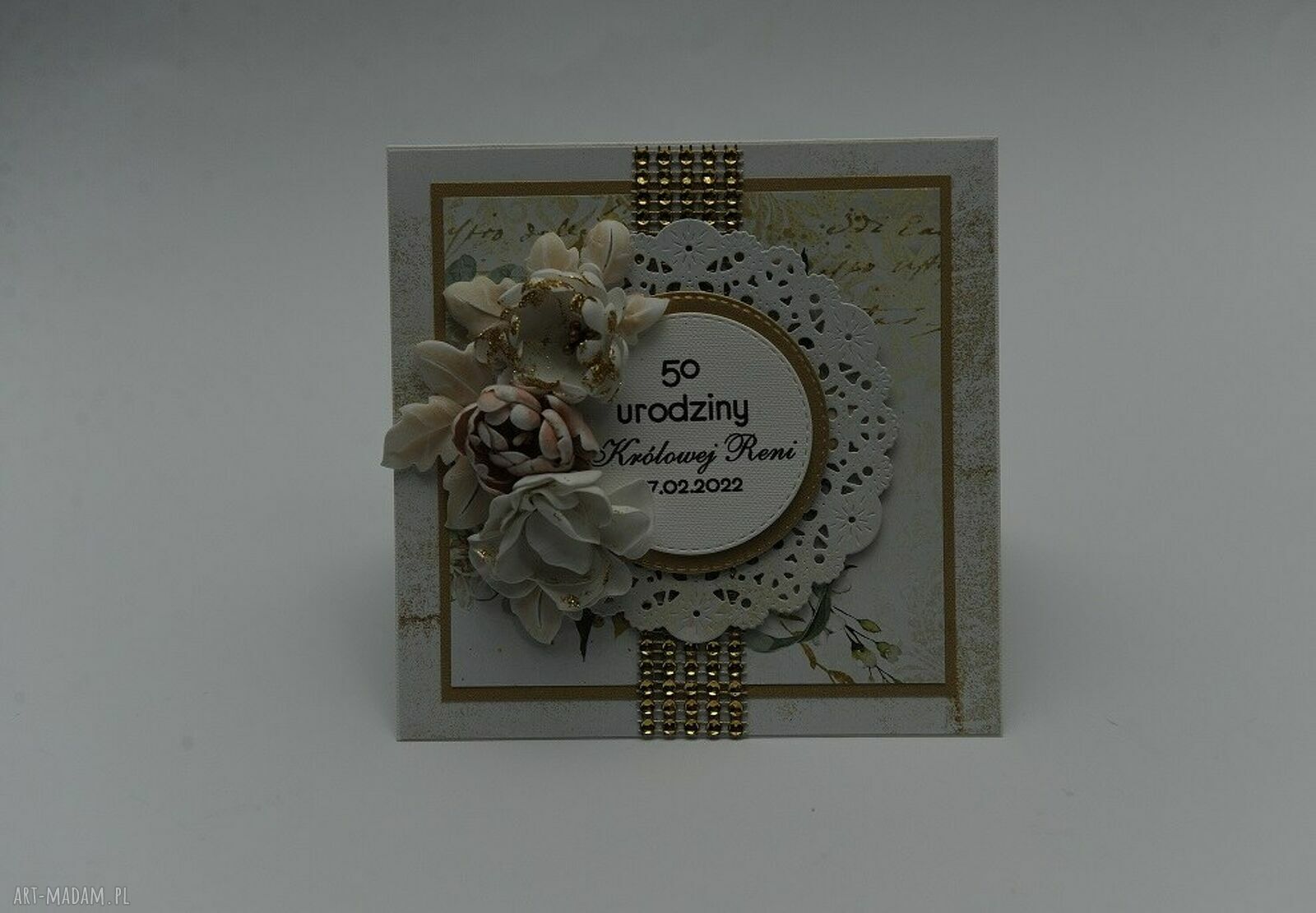 Kartka w pudełku urodzinowa - personalizowany scrapbooking na prezent