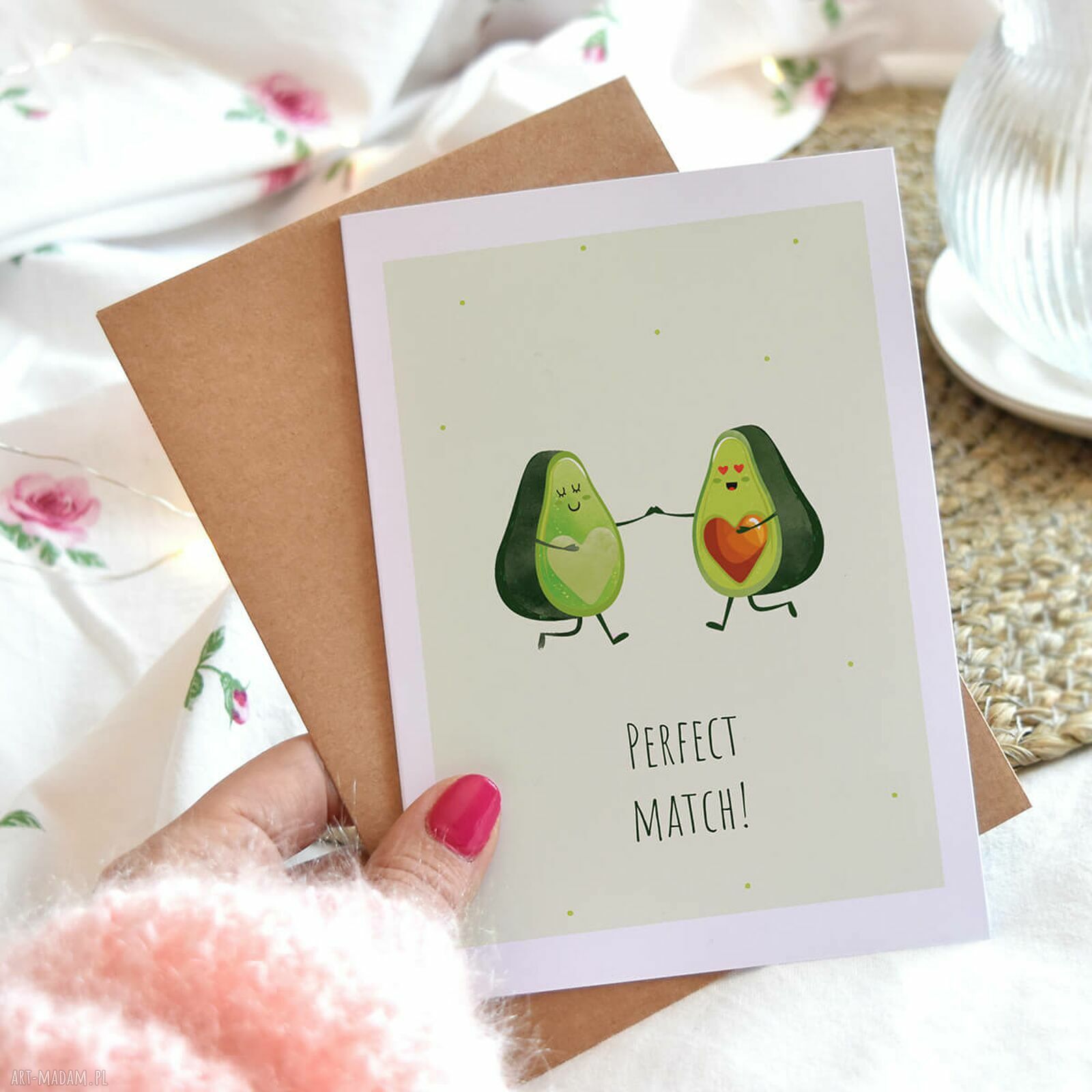 Kartka walentynkowa z awokado - romantyczny karnet miłosny z napisem Perfect match