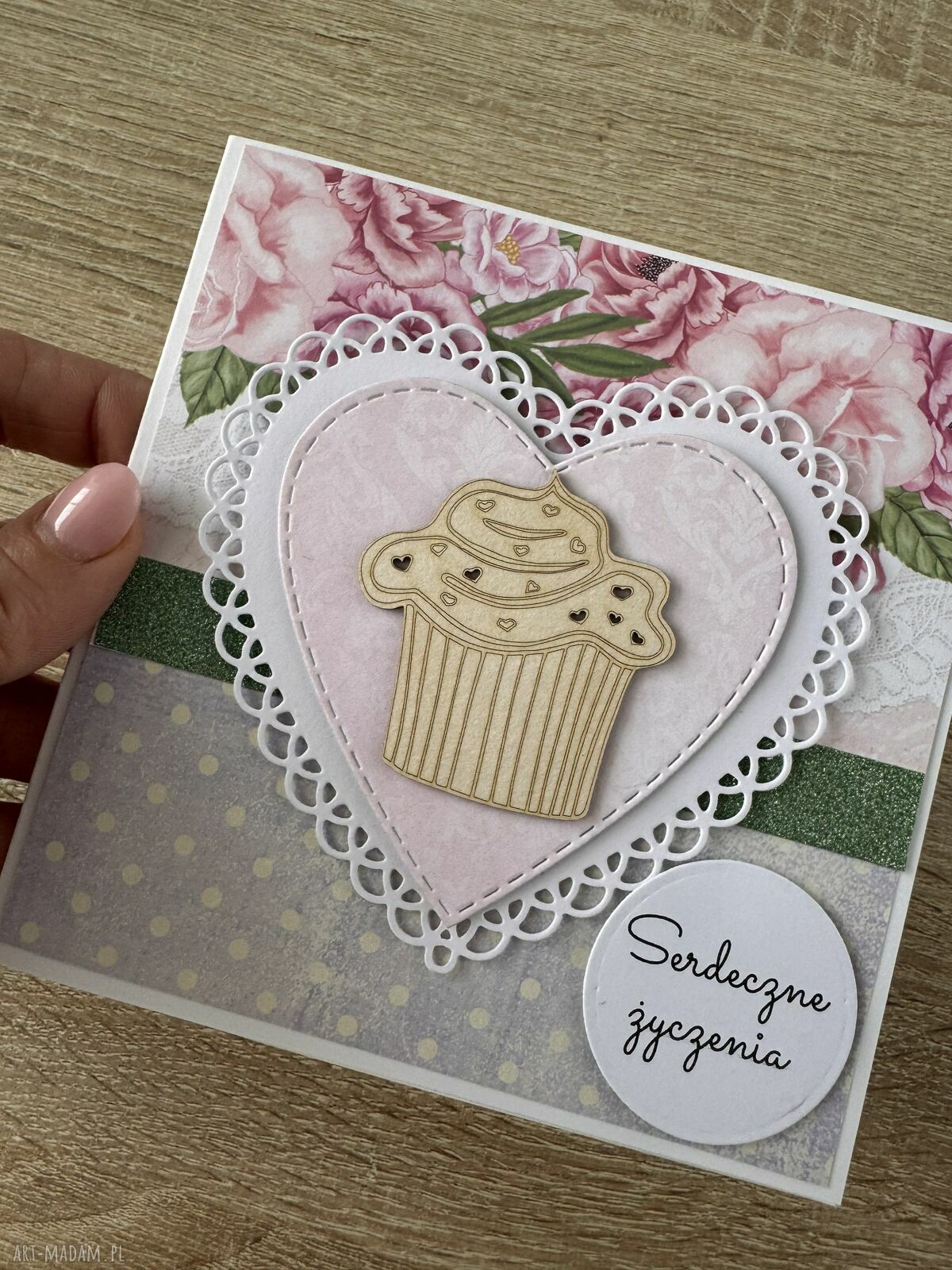 Kartka babeczką prezent urodziny życzeniami okolicznościowa