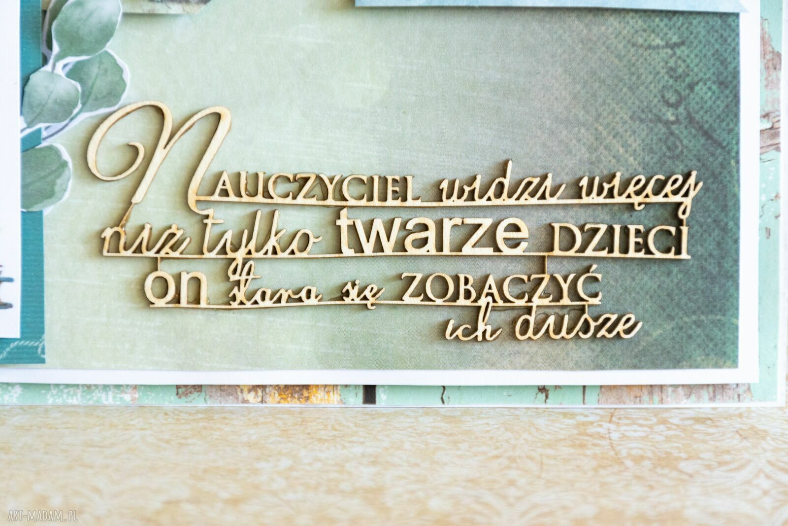 Kartka na Dzień Nauczyciela z lisem - Nauczyciel widzi więcej